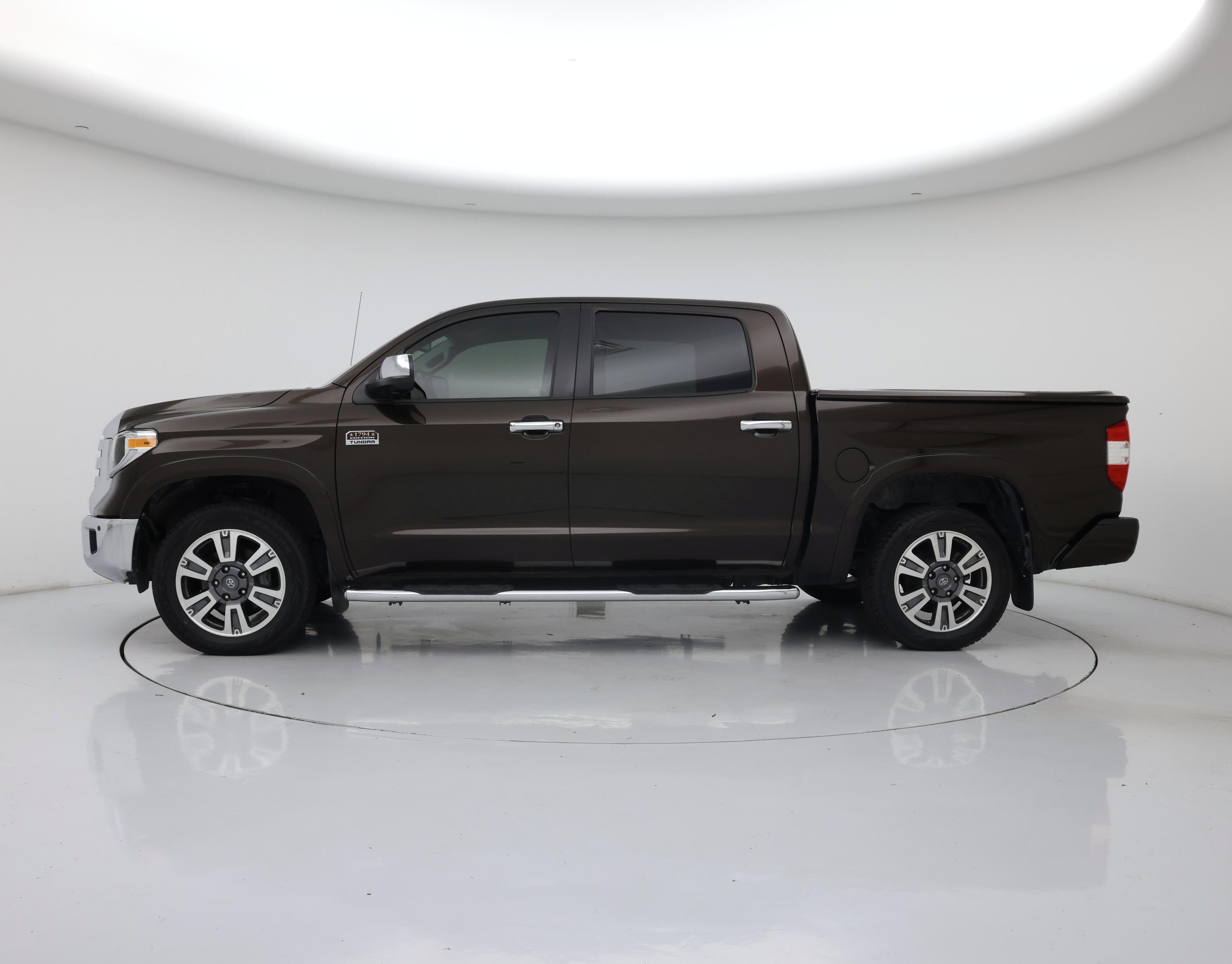 Thumbnail: 2018 Toyota Tundra - 3