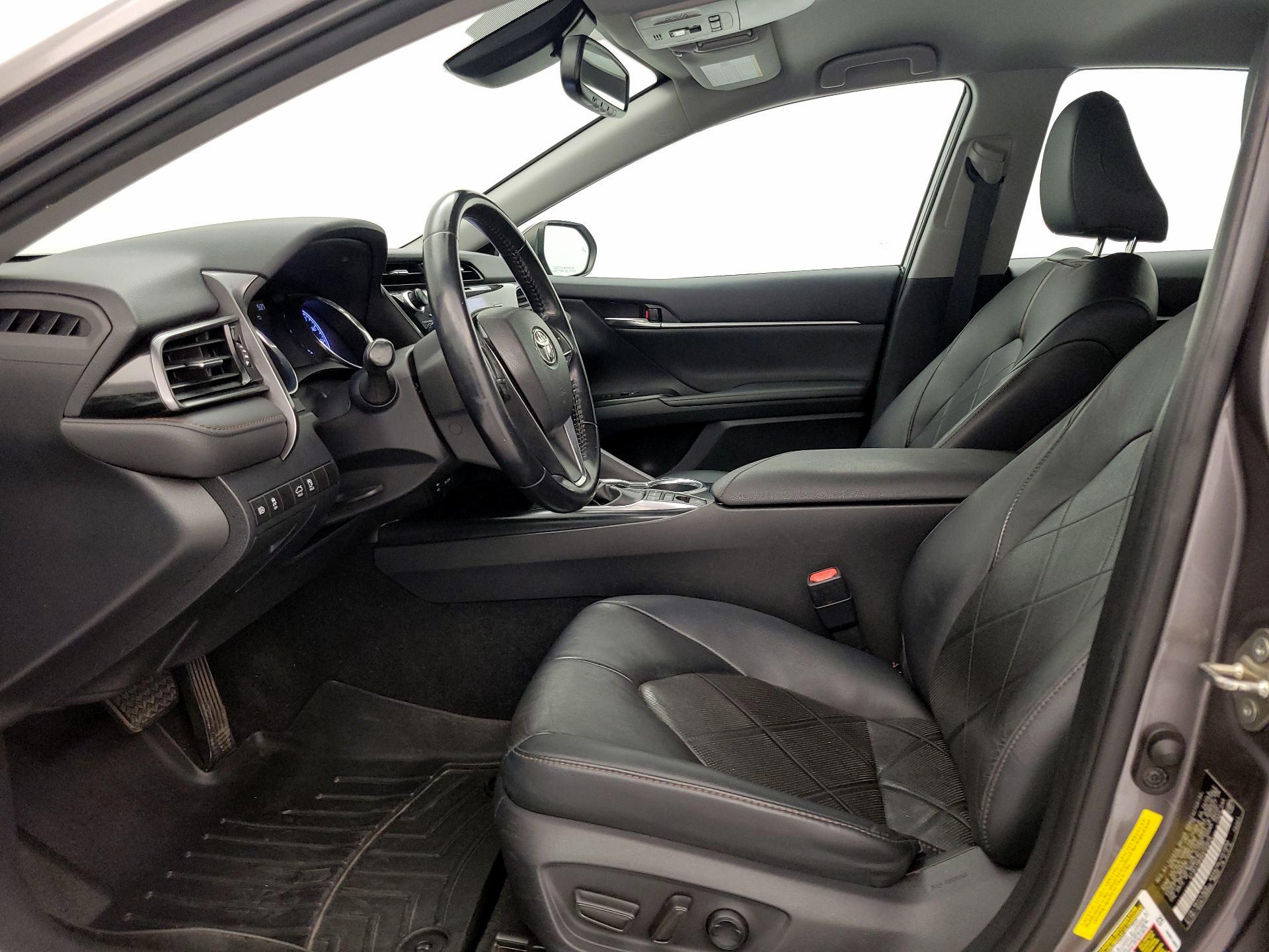 Thumbnail: 2019 Toyota Camry - 11