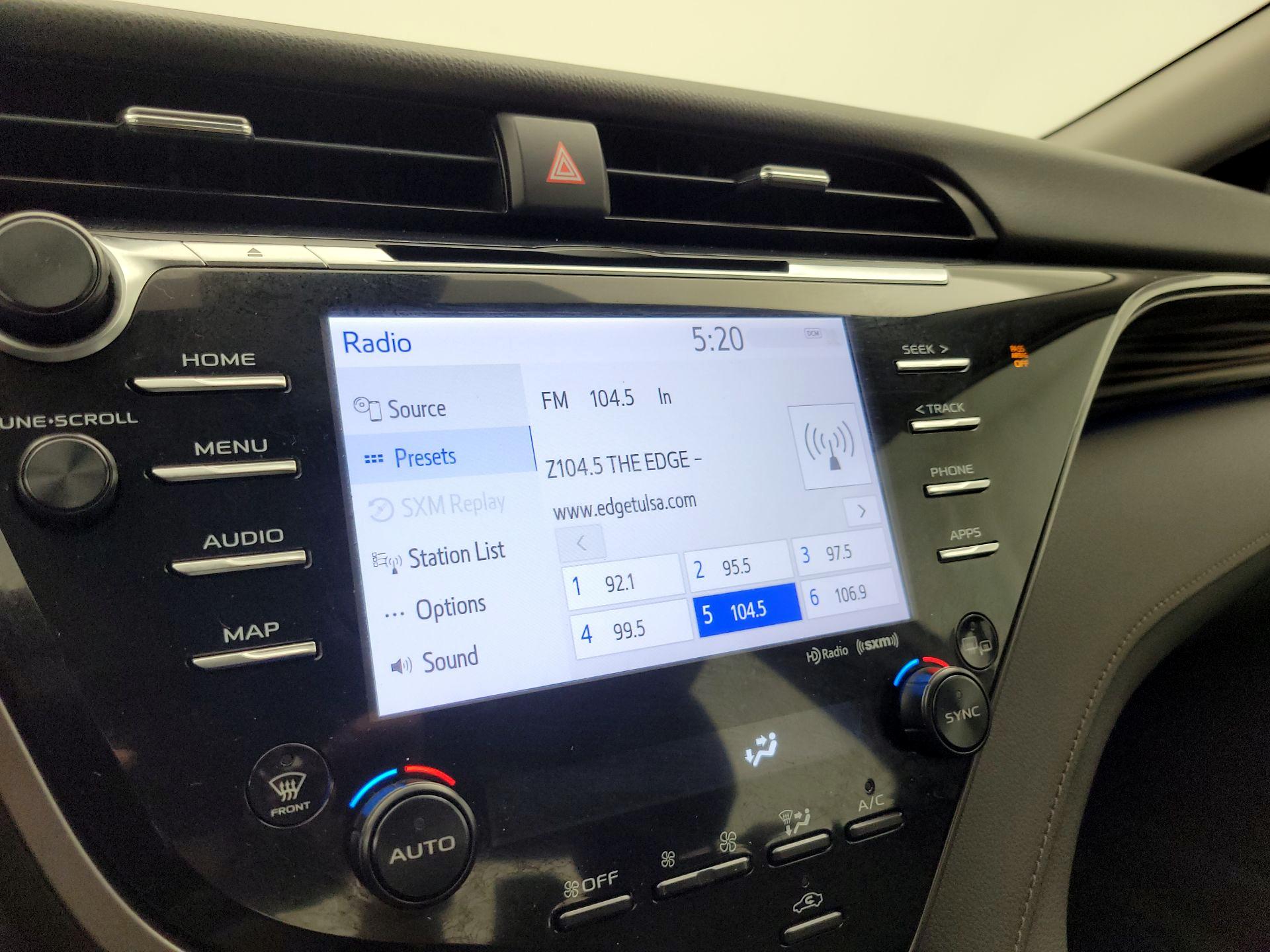 Thumbnail: 2019 Toyota Camry - 15
