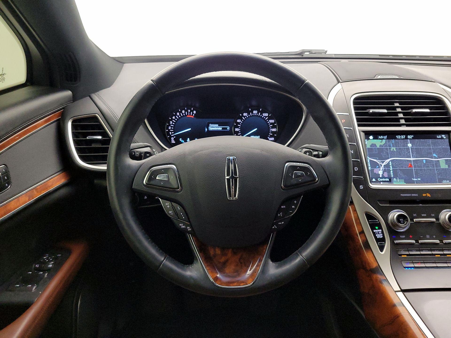 Thumbnail: 2017 Lincoln MKX - 10