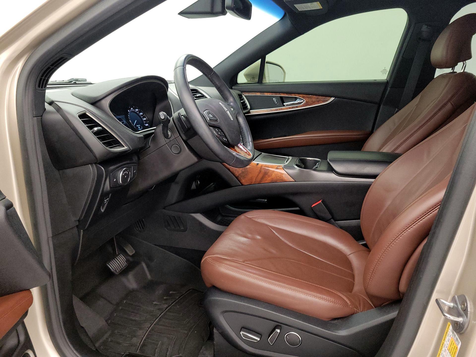 Thumbnail: 2017 Lincoln MKX - 11