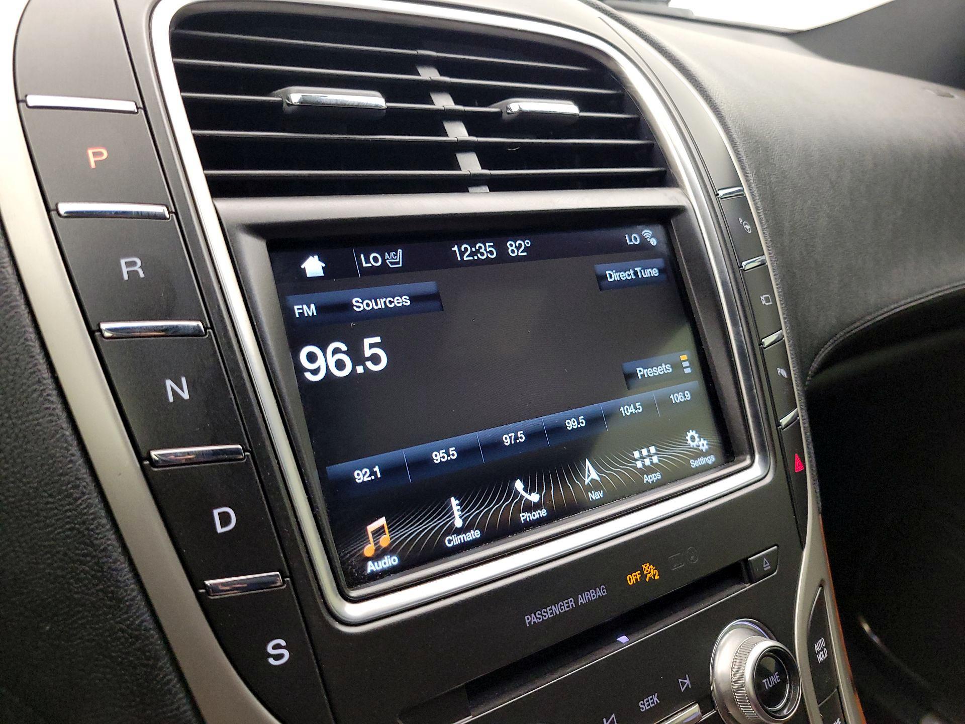 Thumbnail: 2017 Lincoln MKX - 16