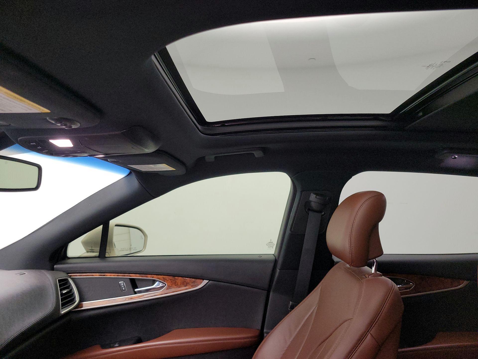 Thumbnail: 2017 Lincoln MKX - 20