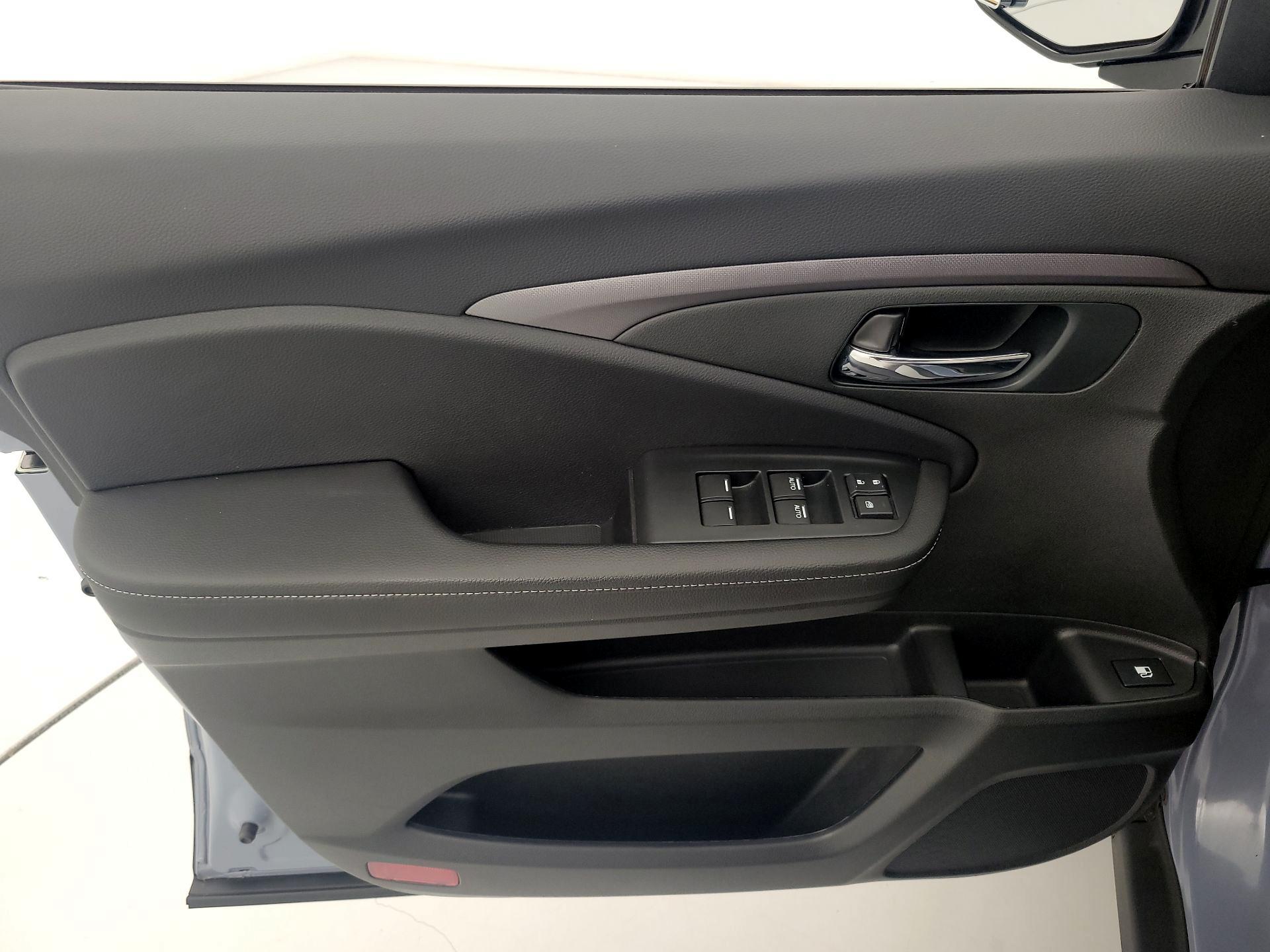 Thumbnail: 2023 Honda Ridgeline - 12