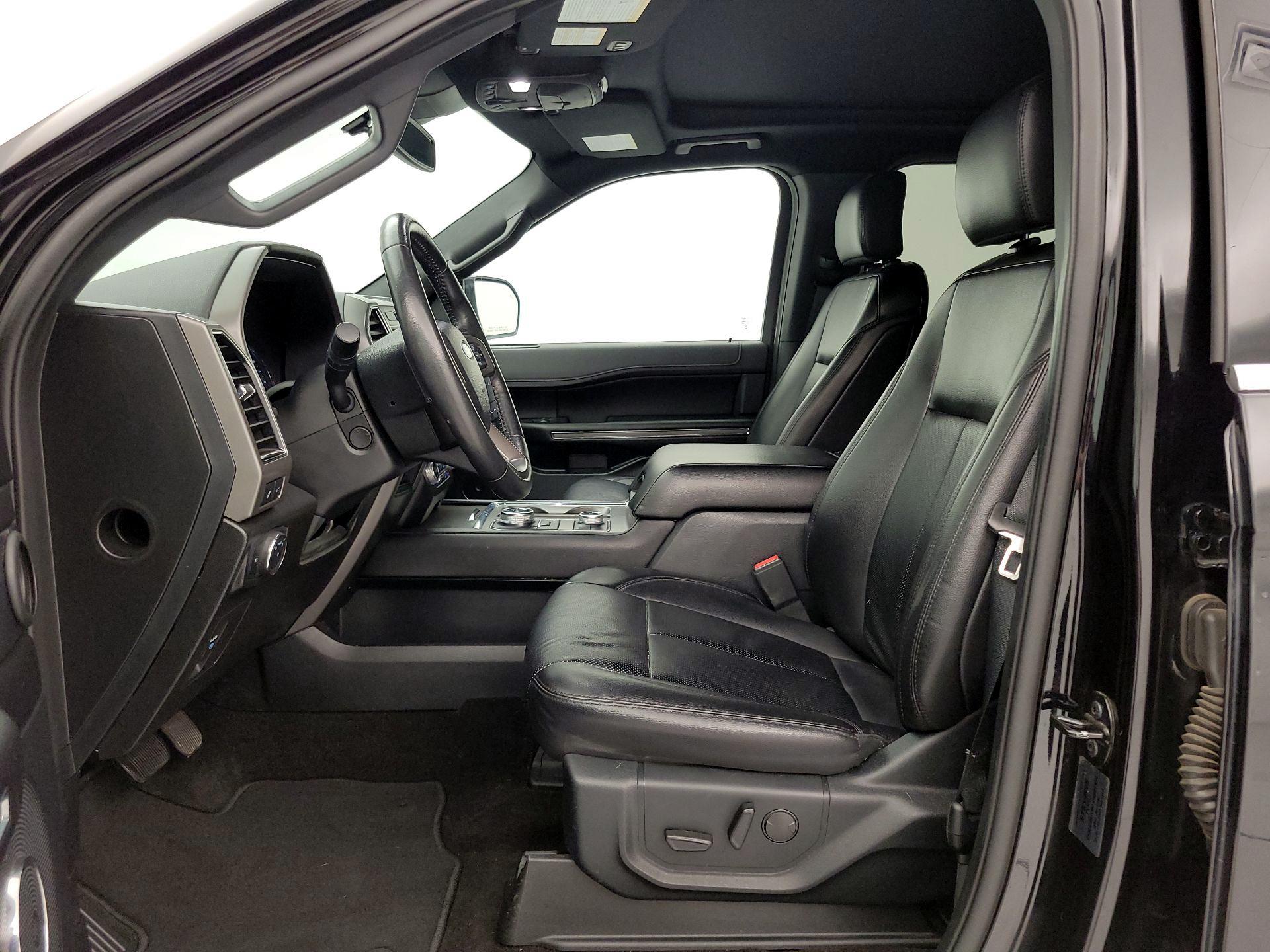 Thumbnail: 2020 Ford Expedition - 11