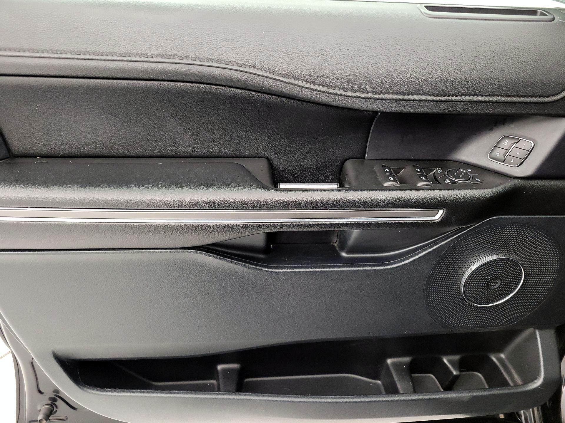 Thumbnail: 2020 Ford Expedition - 12