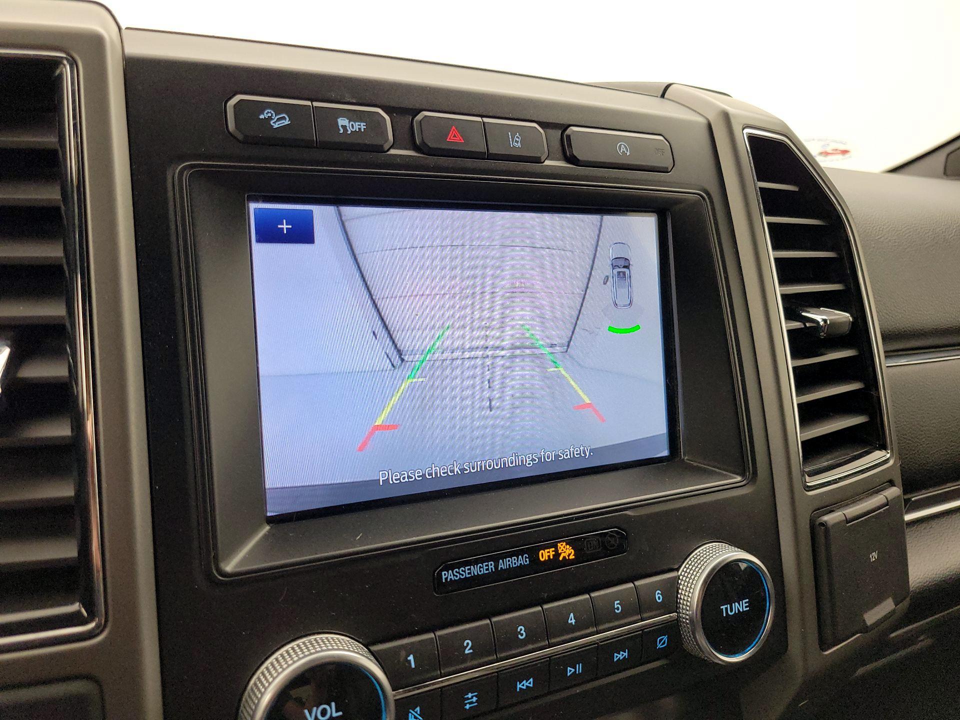 Thumbnail: 2020 Ford Expedition - 15