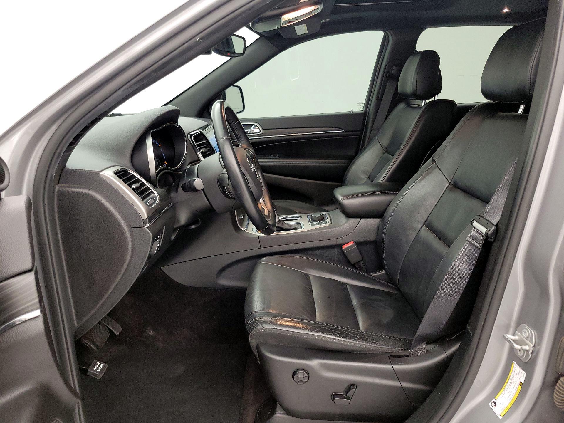 Thumbnail: 2019 Jeep Grand Cherokee - 11