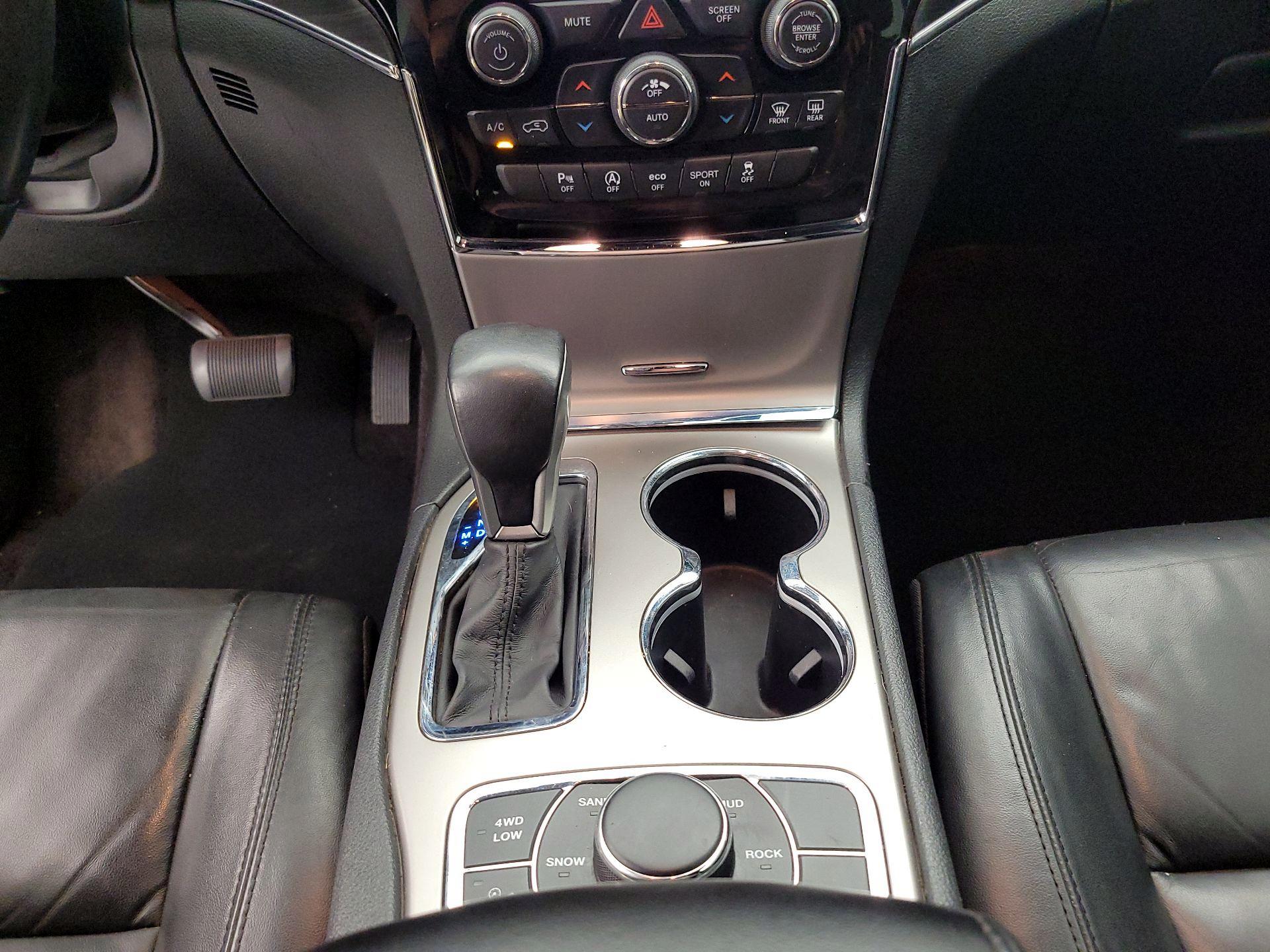 Thumbnail: 2019 Jeep Grand Cherokee - 18