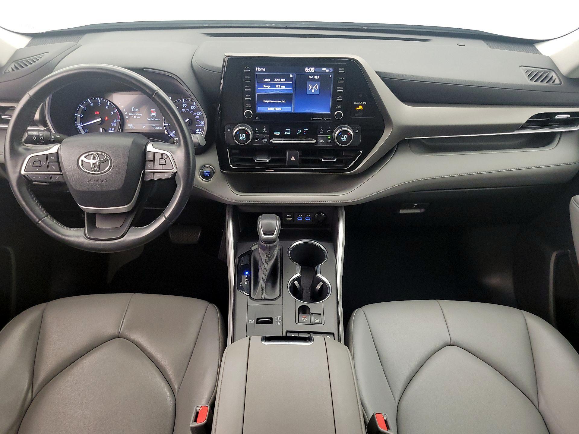 Thumbnail: 2022 Toyota Highlander - 9