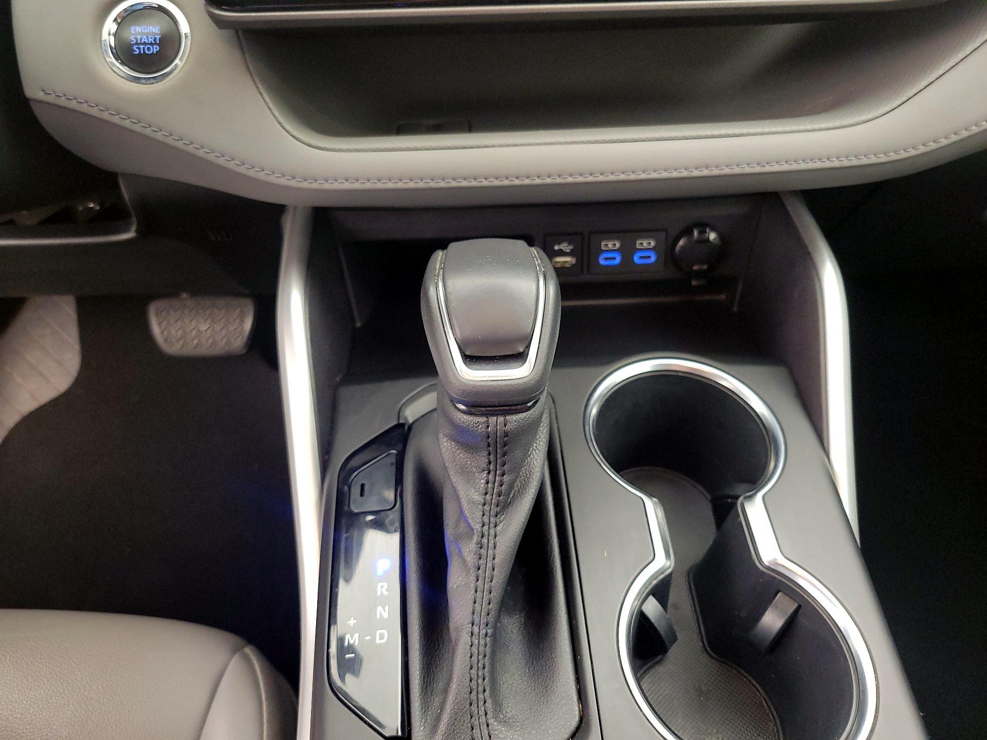 Thumbnail: 2022 Toyota Highlander - 17