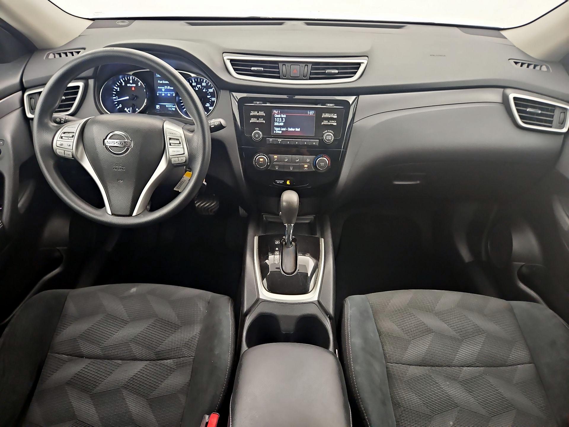 Thumbnail: 2016 Nissan Rogue - 9