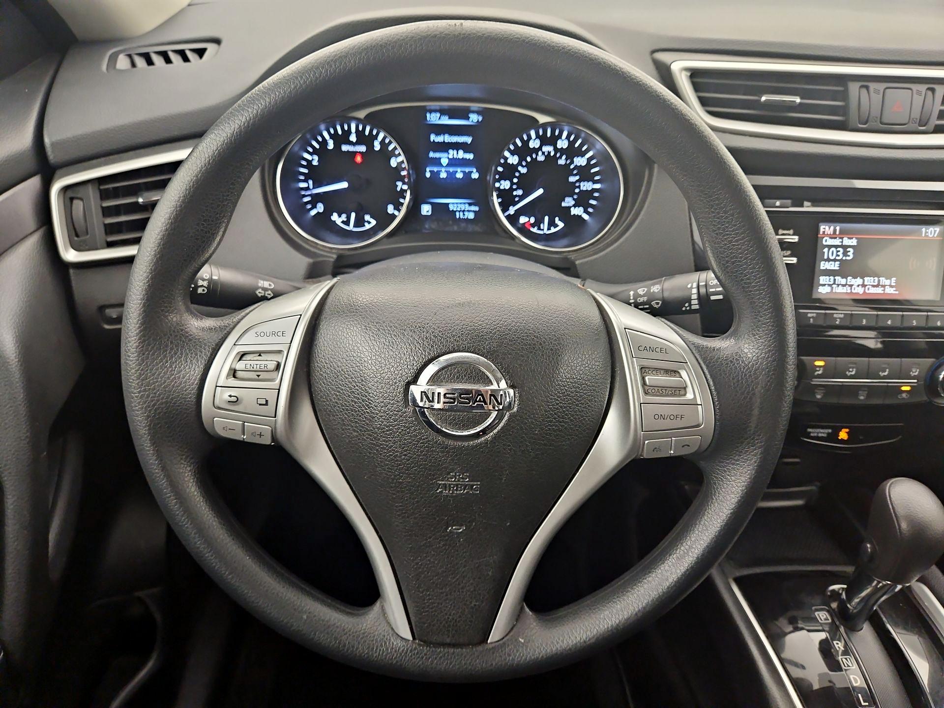 Thumbnail: 2016 Nissan Rogue - 10