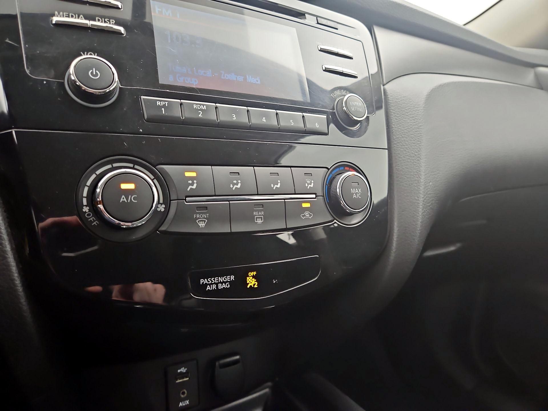 Thumbnail: 2016 Nissan Rogue - 16