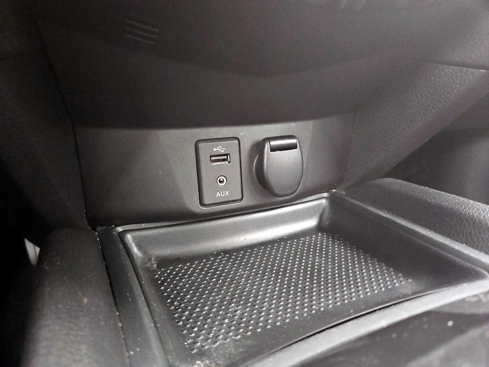 2016 Nissan Rogue S - Photo 19