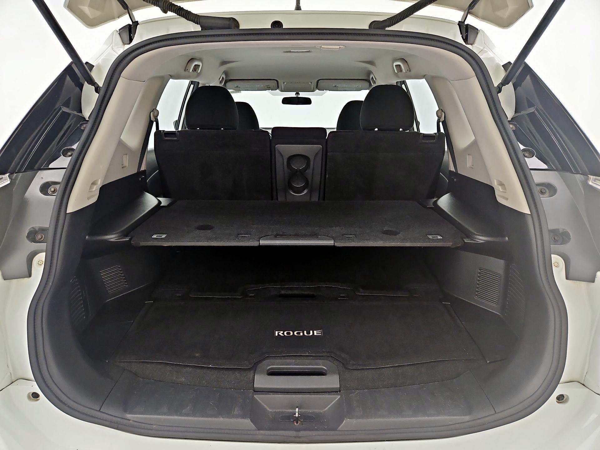 Thumbnail: 2016 Nissan Rogue - 20