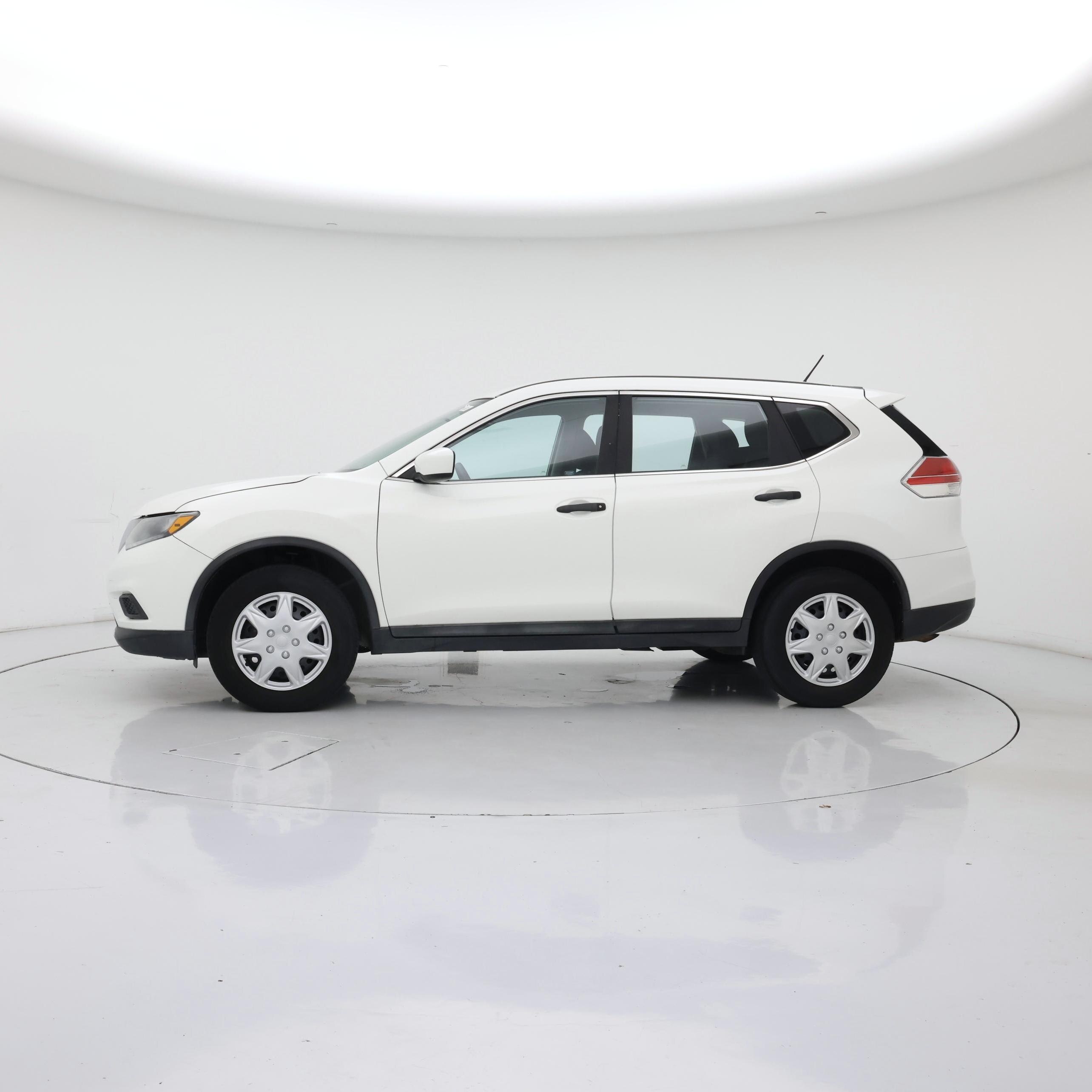 Thumbnail: 2016 Nissan Rogue - 3