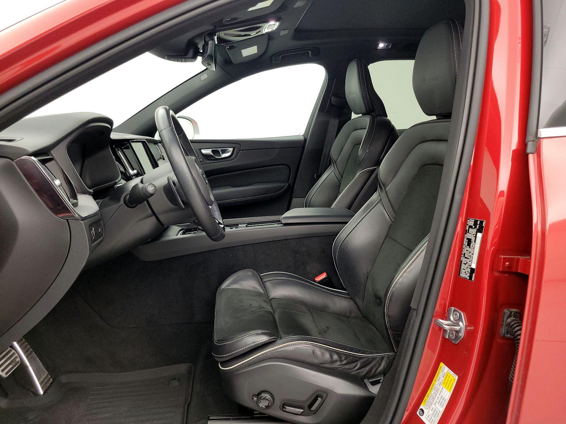 Thumbnail: 2019 Volvo XC60 - 11