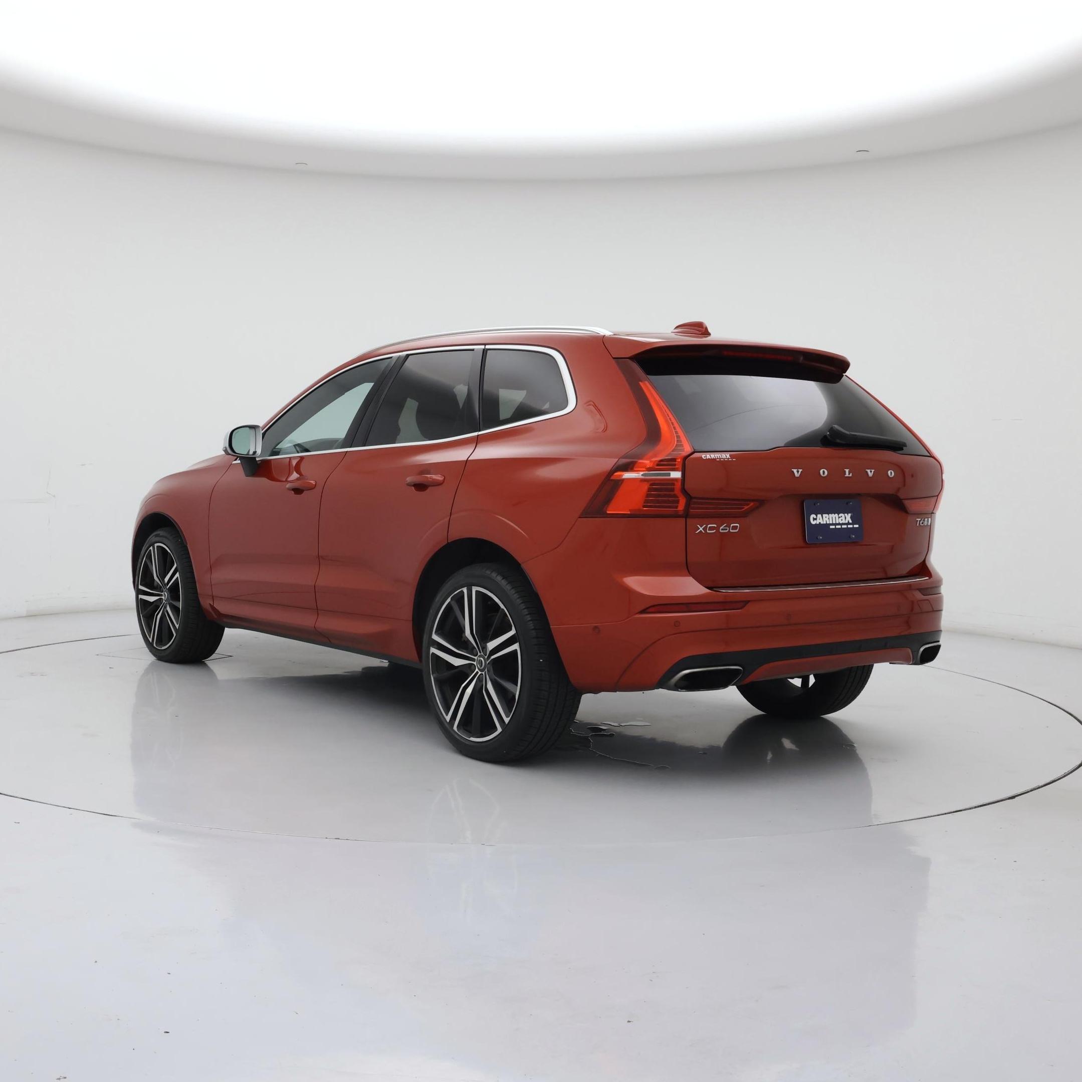 Thumbnail: 2019 Volvo XC60 - 2