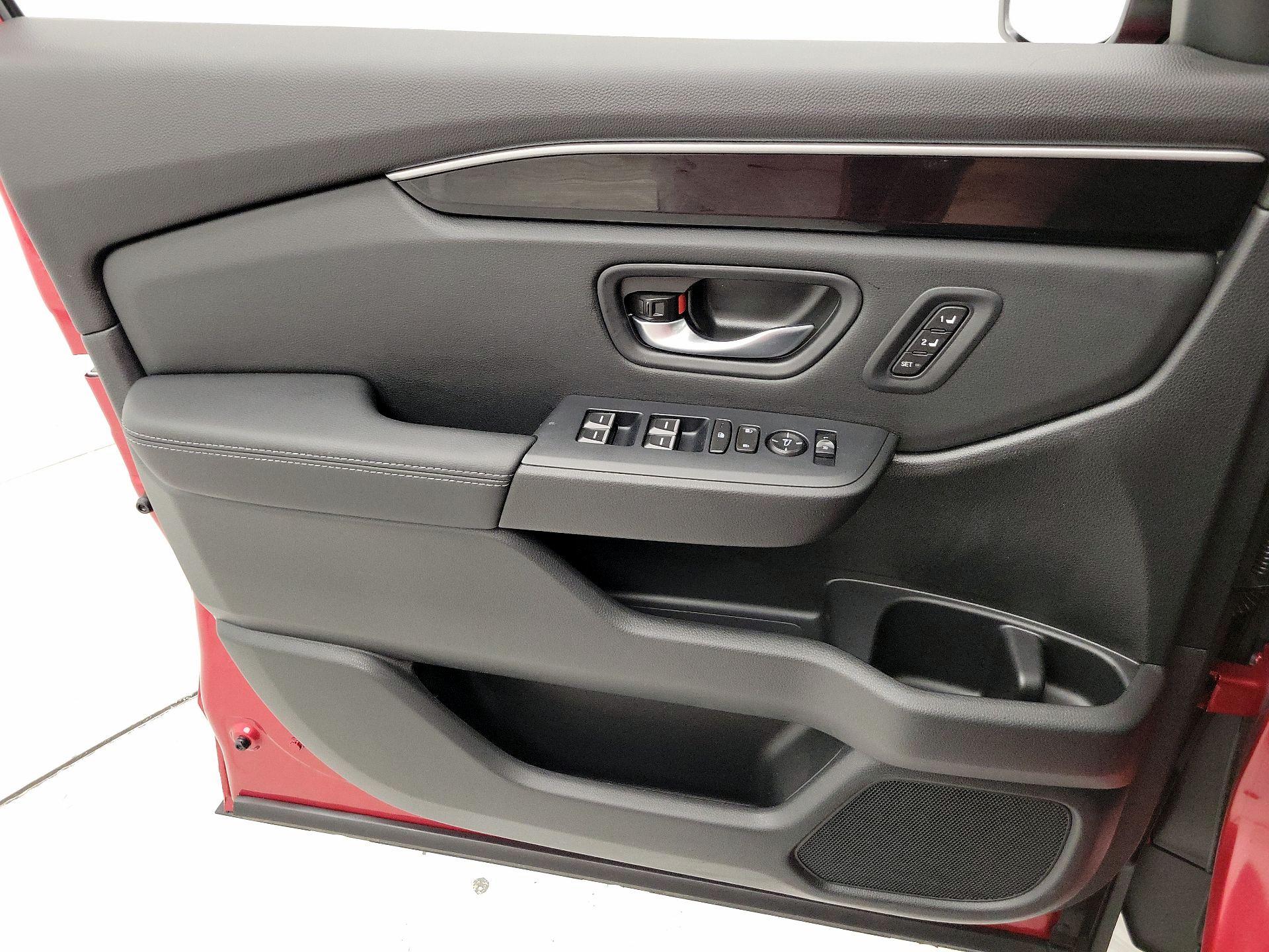 Thumbnail: 2025 Honda Pilot - 12