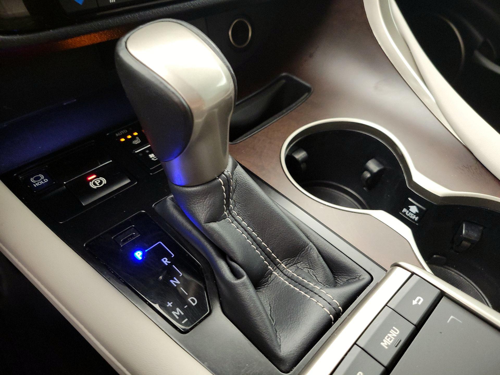 Thumbnail: 2021 Lexus RX - 18