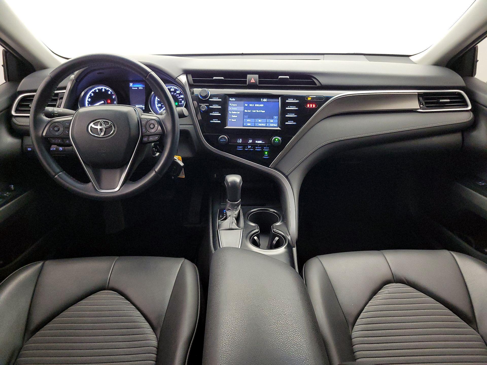 Thumbnail: 2018 Toyota Camry - 9