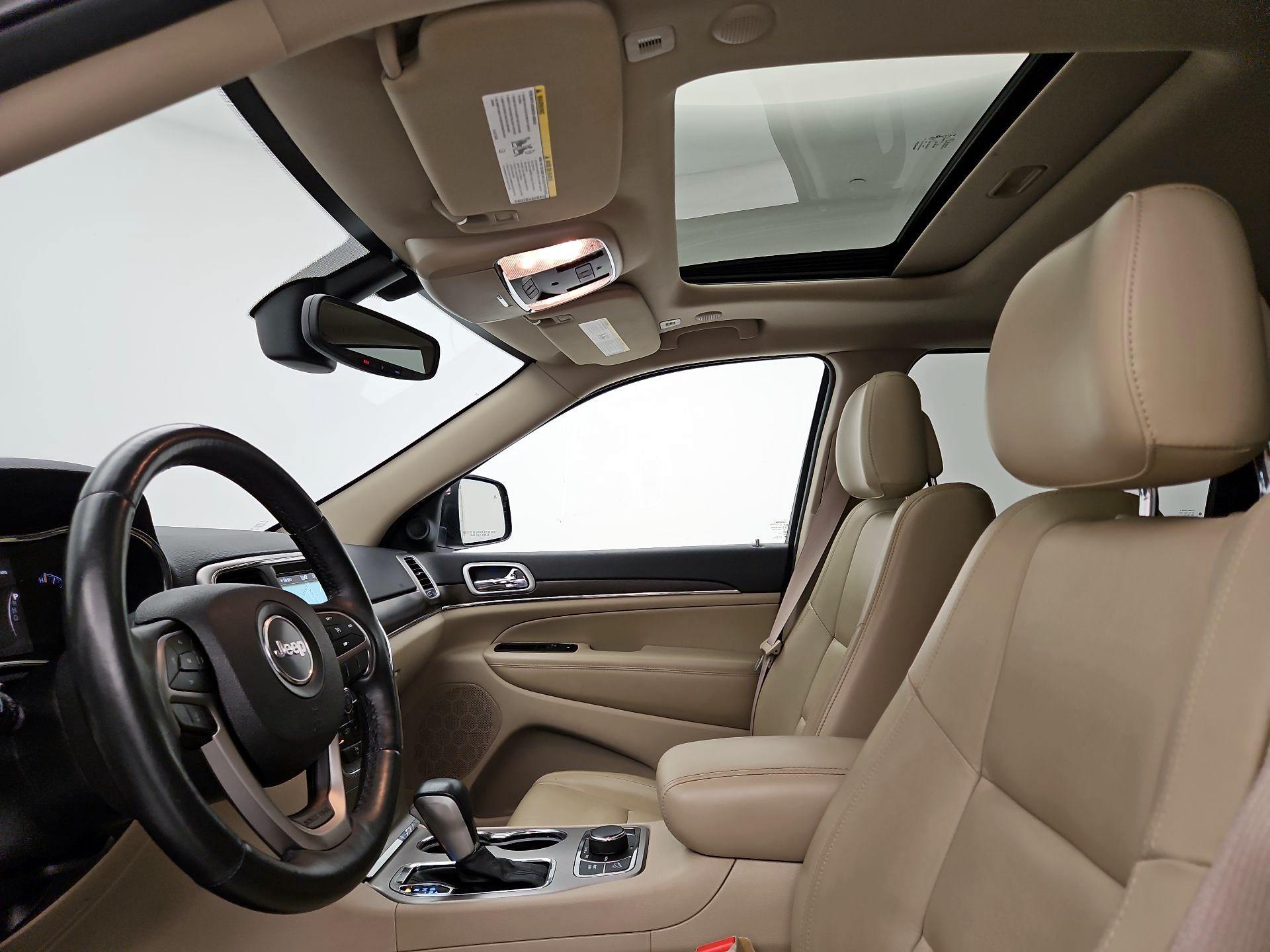 Thumbnail: 2018 Jeep Grand Cherokee - 20