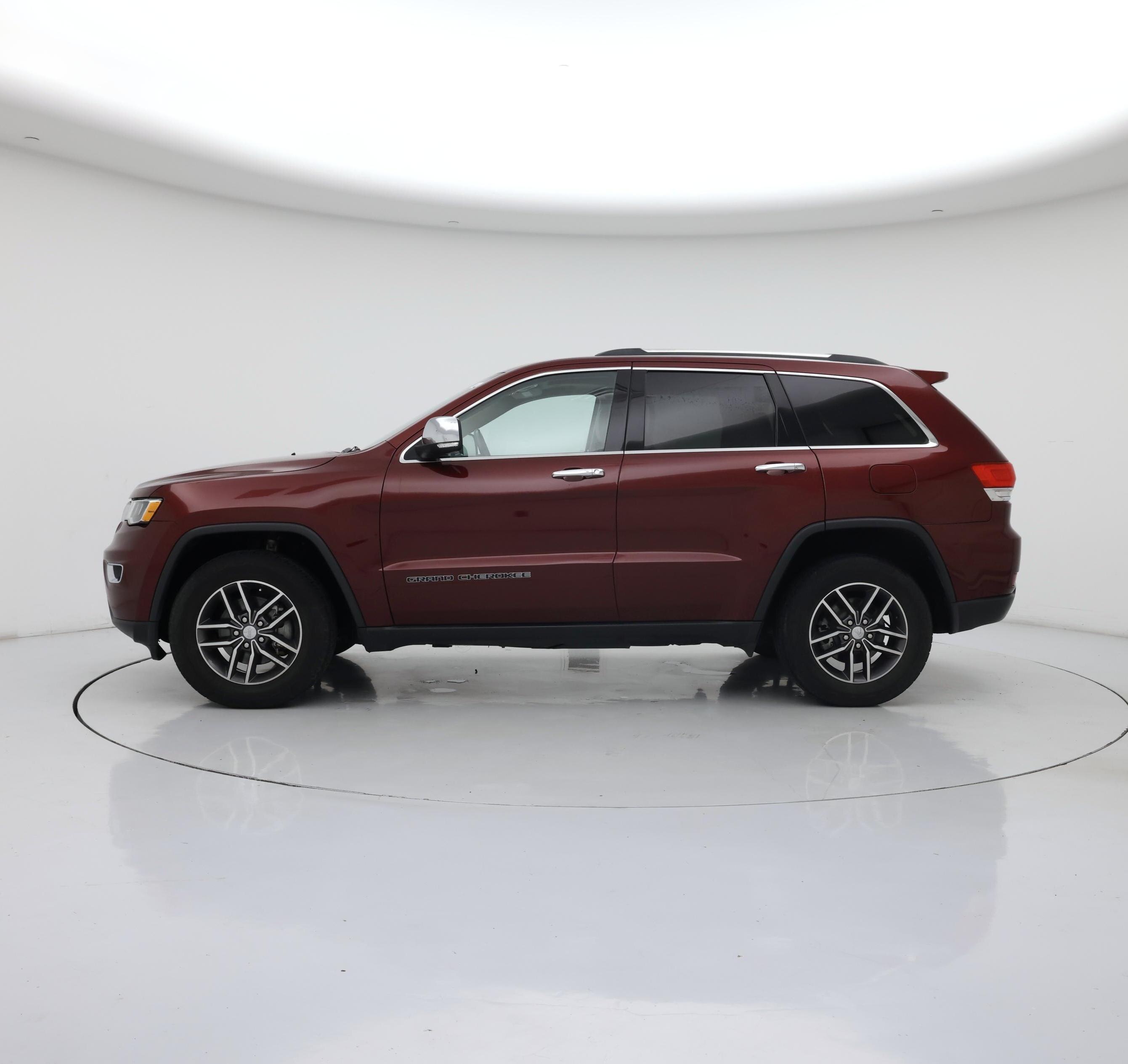 Thumbnail: 2018 Jeep Grand Cherokee - 3