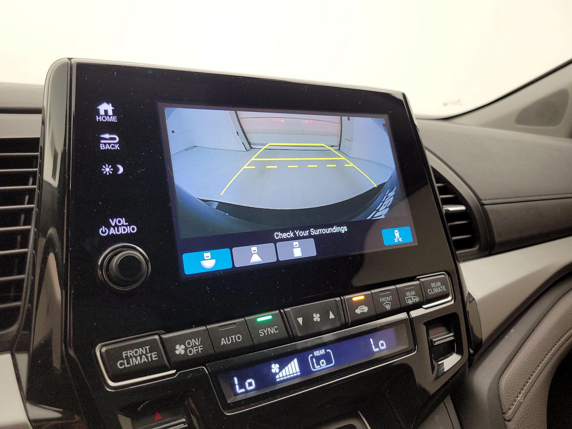 Thumbnail: 2018 Honda Odyssey - 15