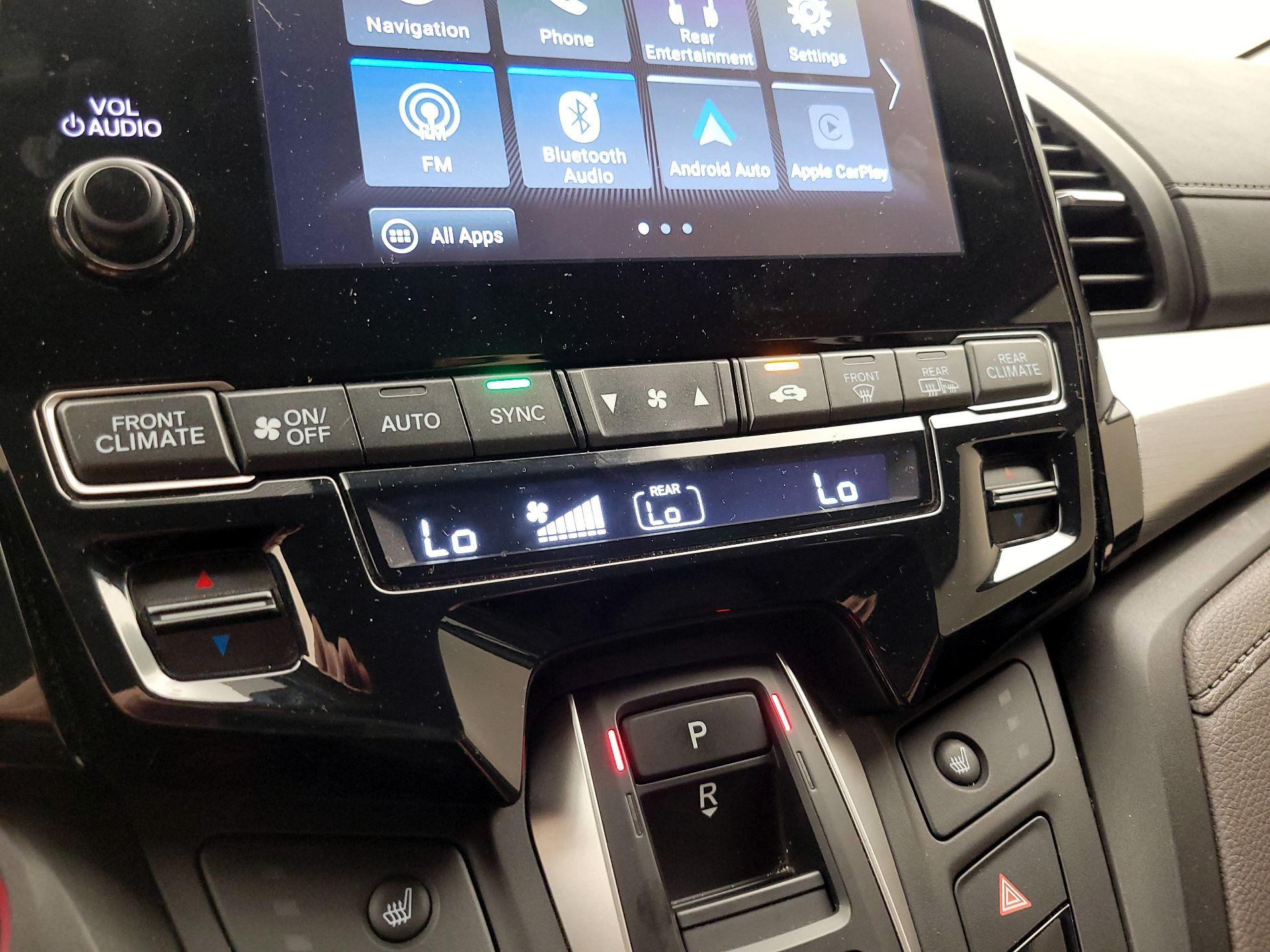 Thumbnail: 2018 Honda Odyssey - 17