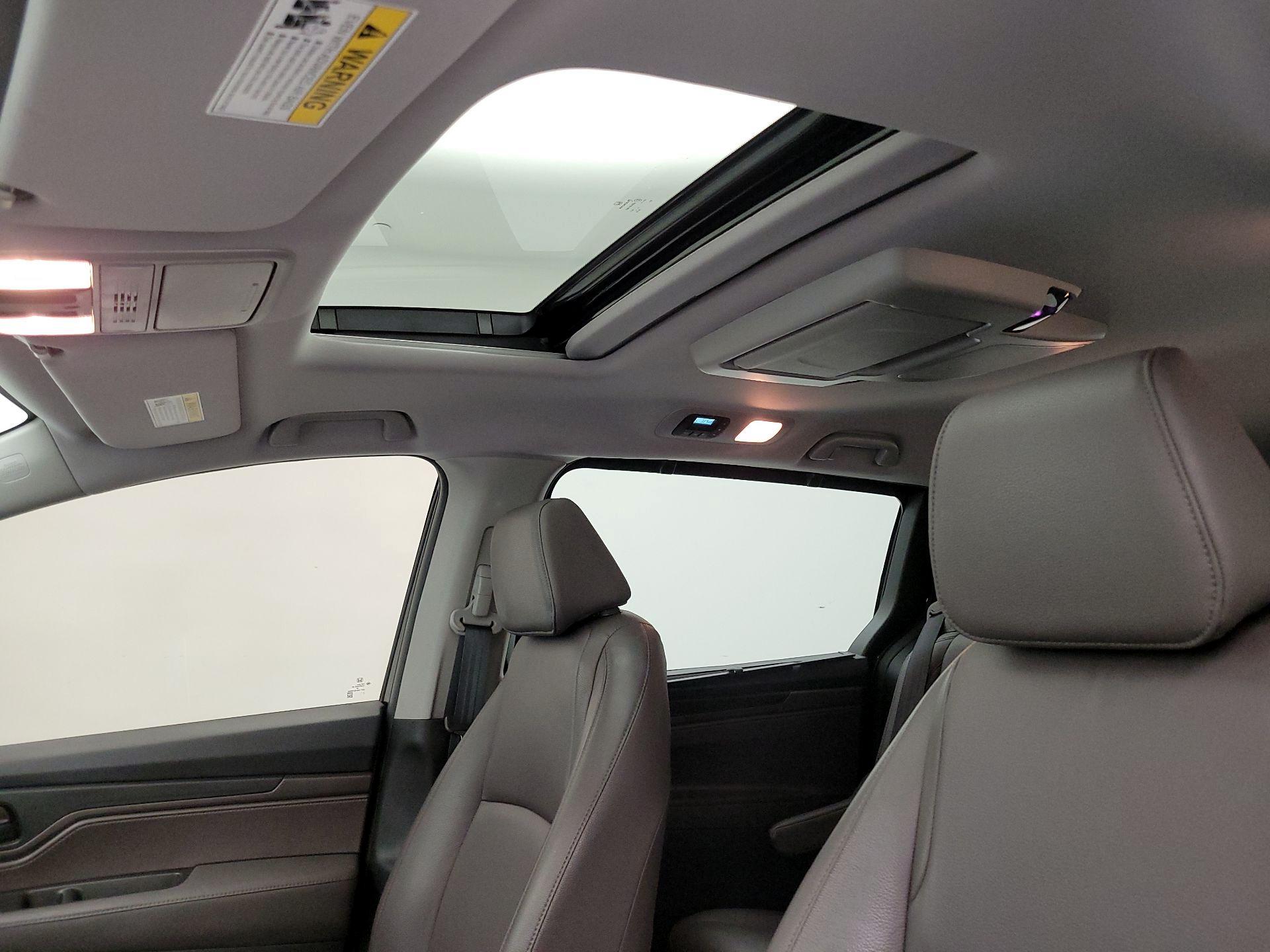 Thumbnail: 2018 Honda Odyssey - 20