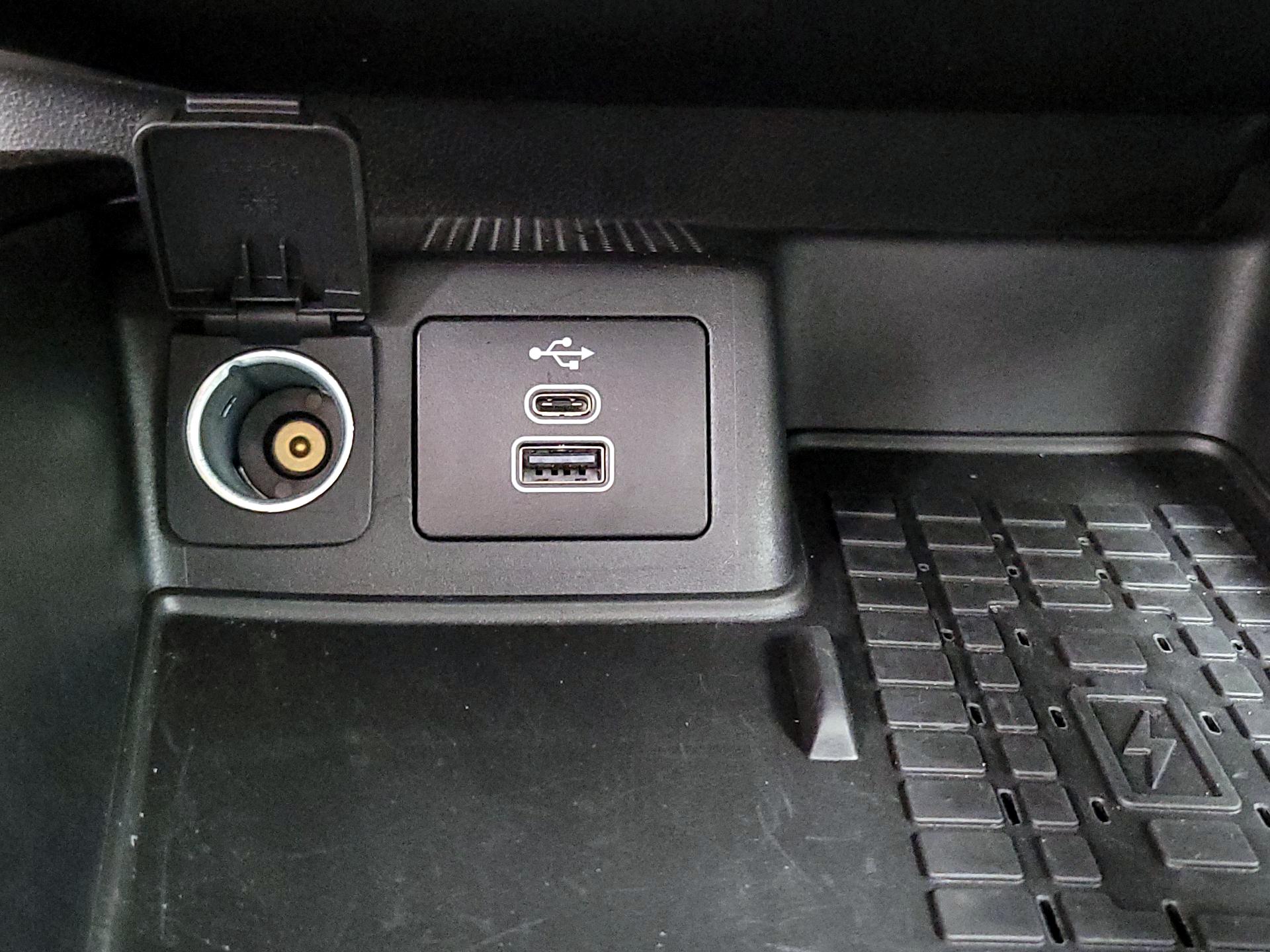 Thumbnail: 2025 Ford Bronco Sport - 19