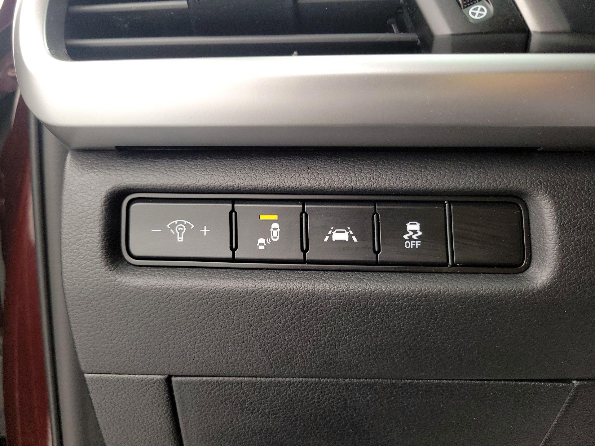 Thumbnail: 2020 Kia Telluride - 13