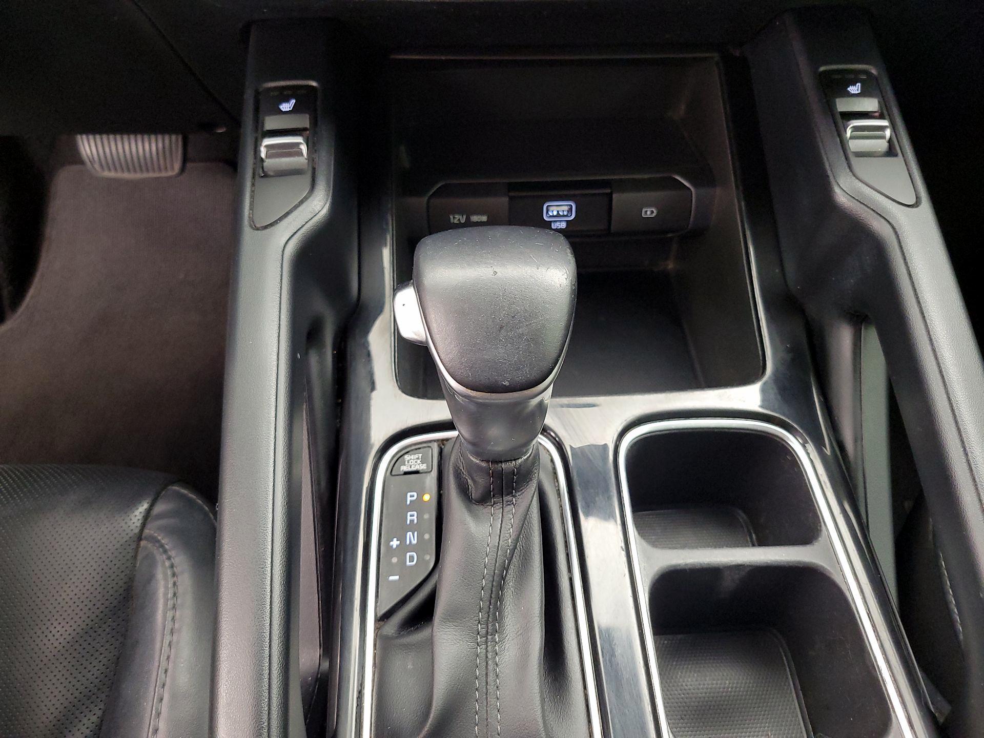 Thumbnail: 2020 Kia Telluride - 17