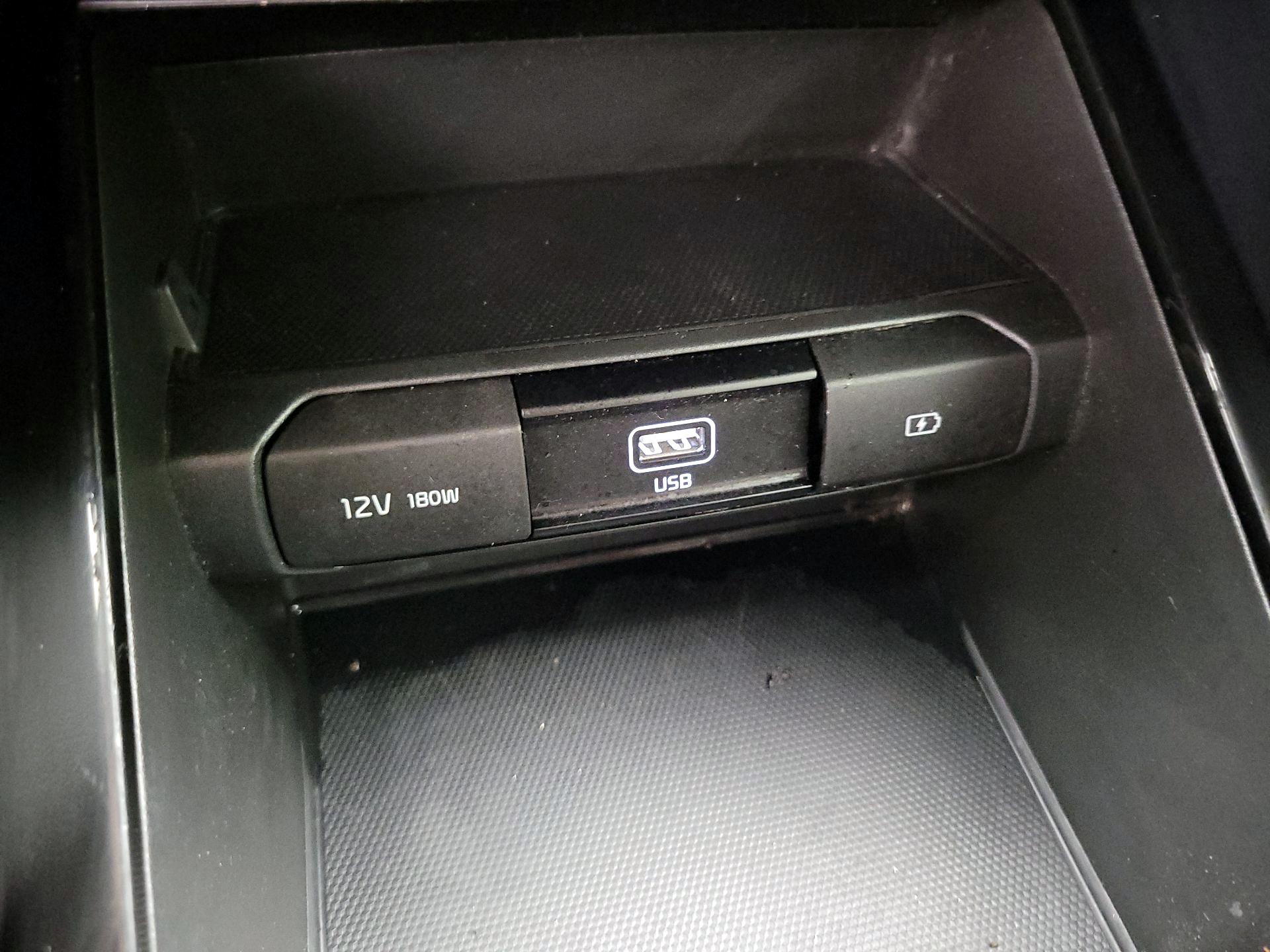 Thumbnail: 2020 Kia Telluride - 18