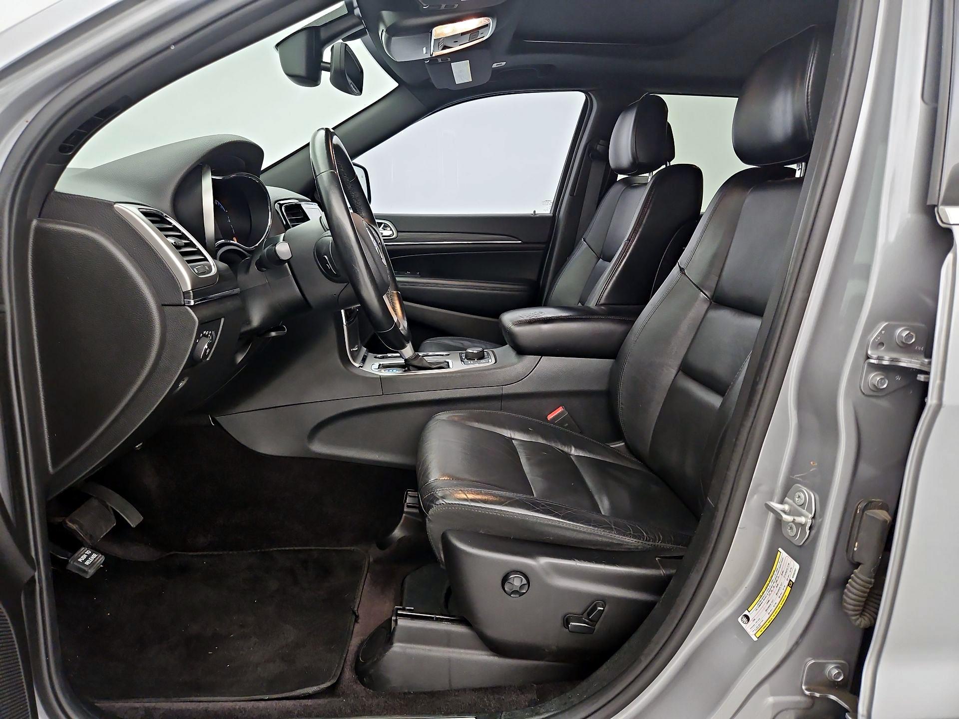 Thumbnail: 2019 Jeep Grand Cherokee - 11