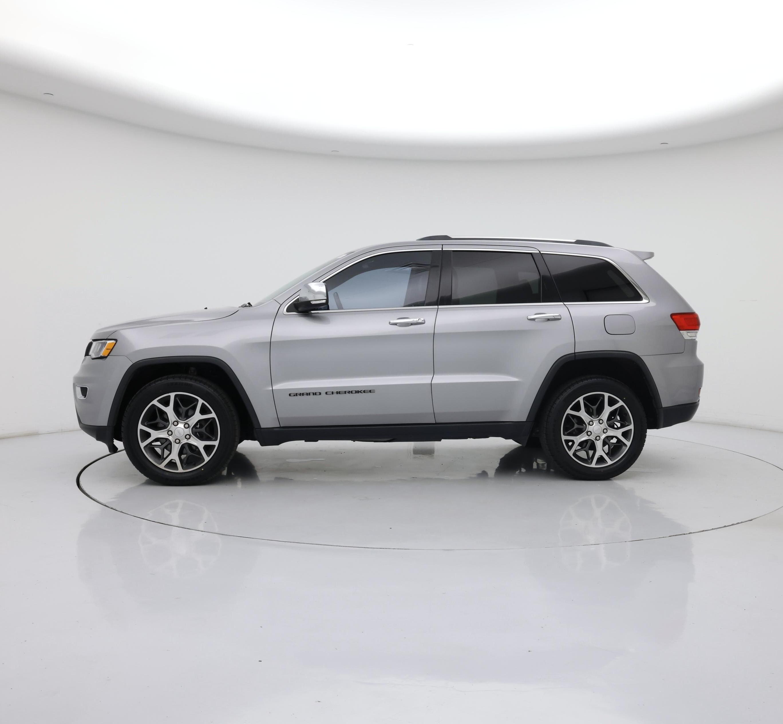Thumbnail: 2019 Jeep Grand Cherokee - 3