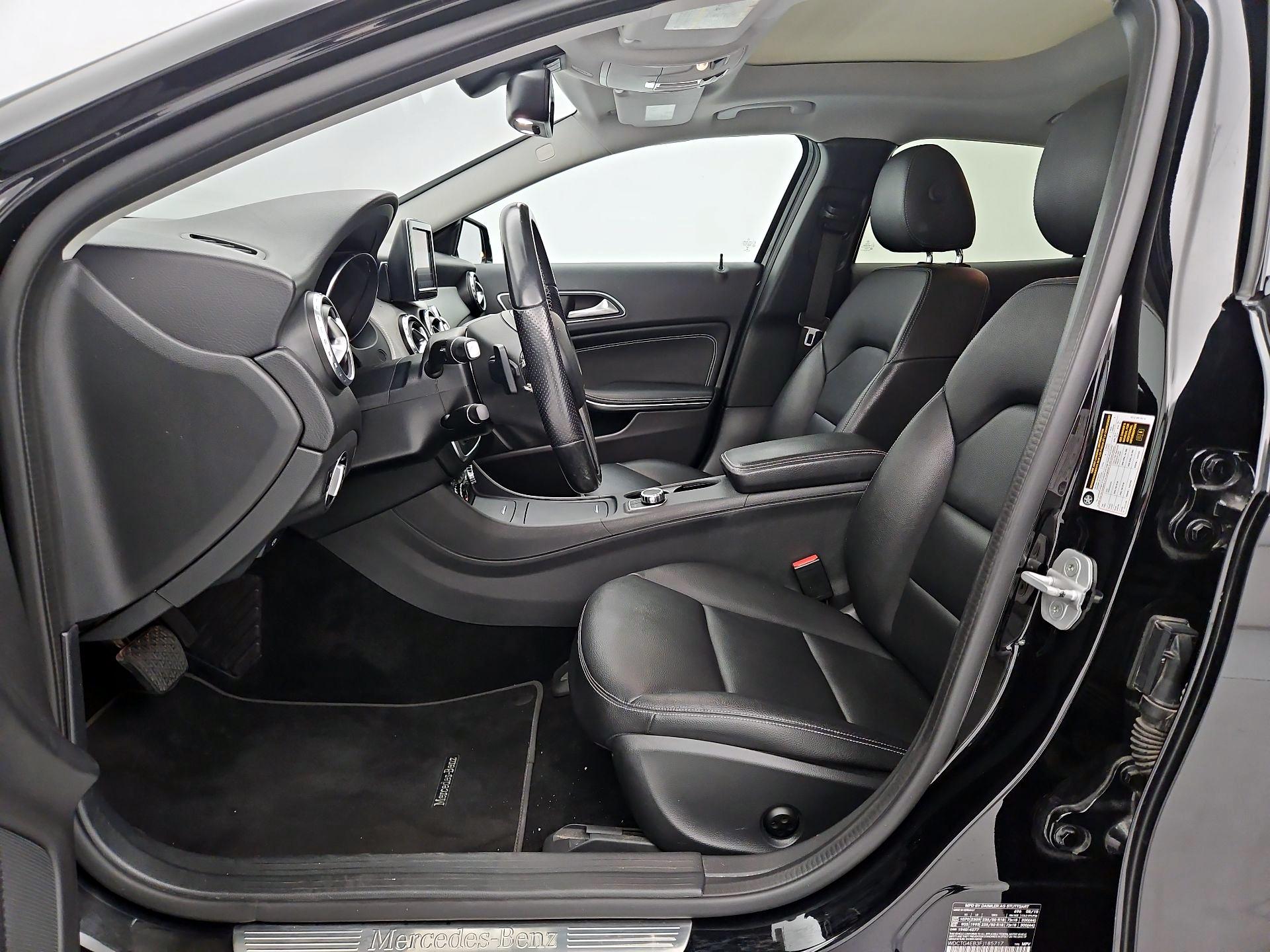 Thumbnail: 2015 Mercedes-Benz GLA - 11