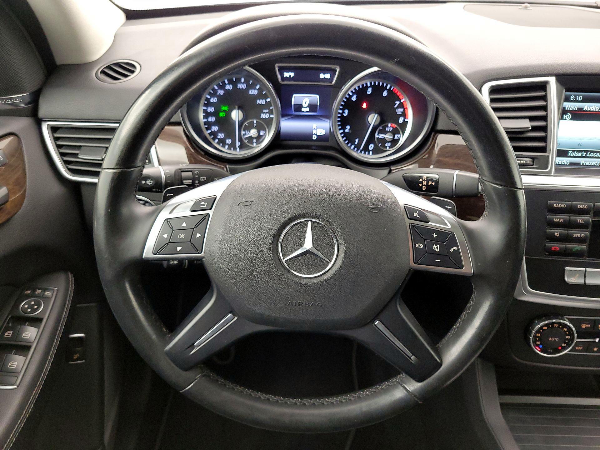 Thumbnail: 2015 Mercedes-Benz M-Class - 10
