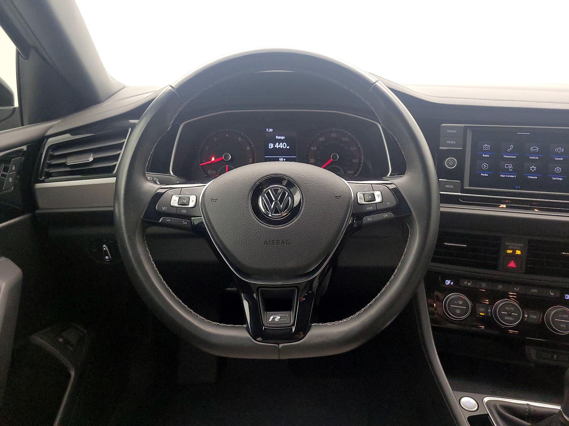 Thumbnail: 2021 Volkswagen Jetta - 10