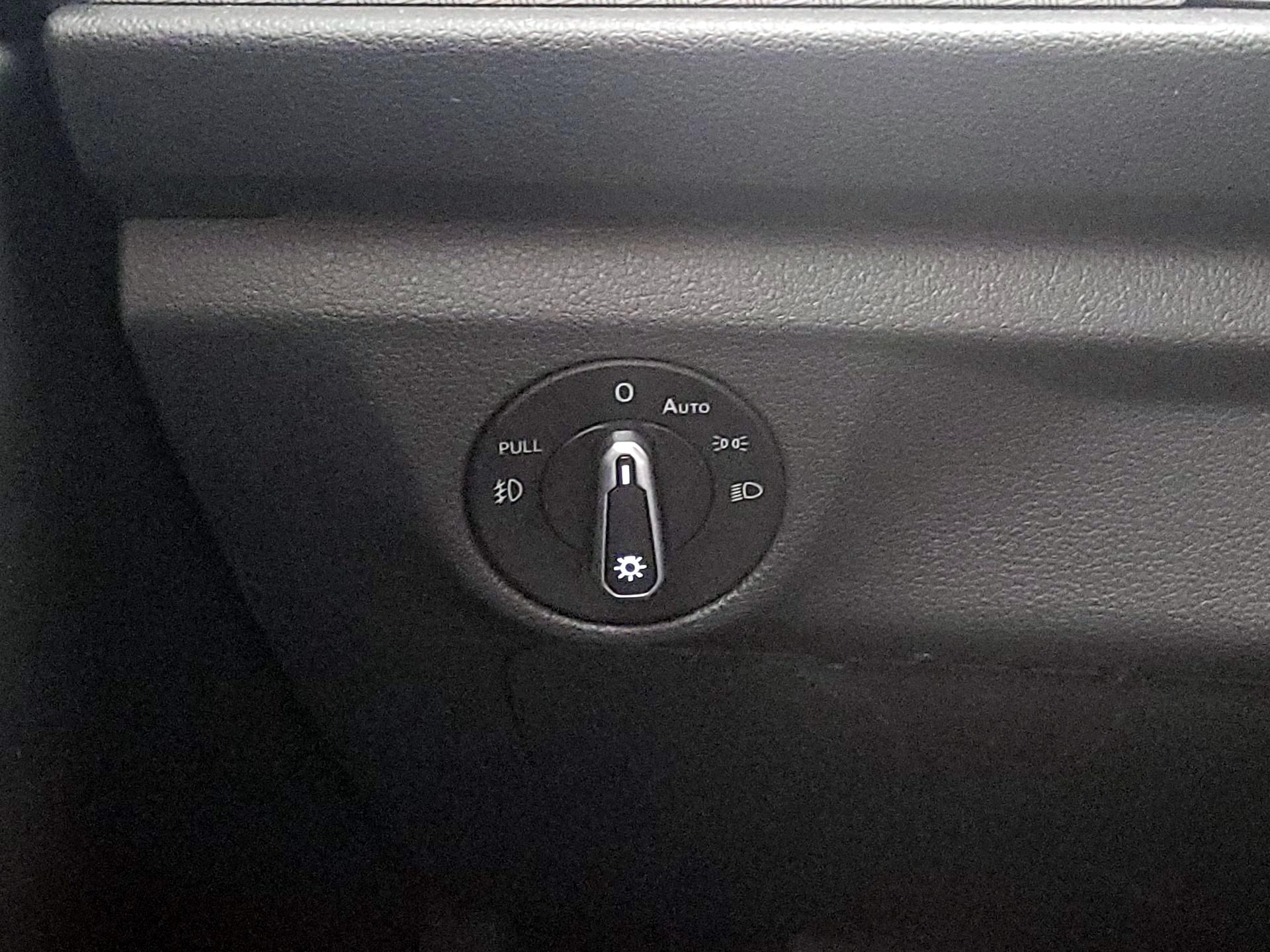 Thumbnail: 2021 Volkswagen Jetta - 13