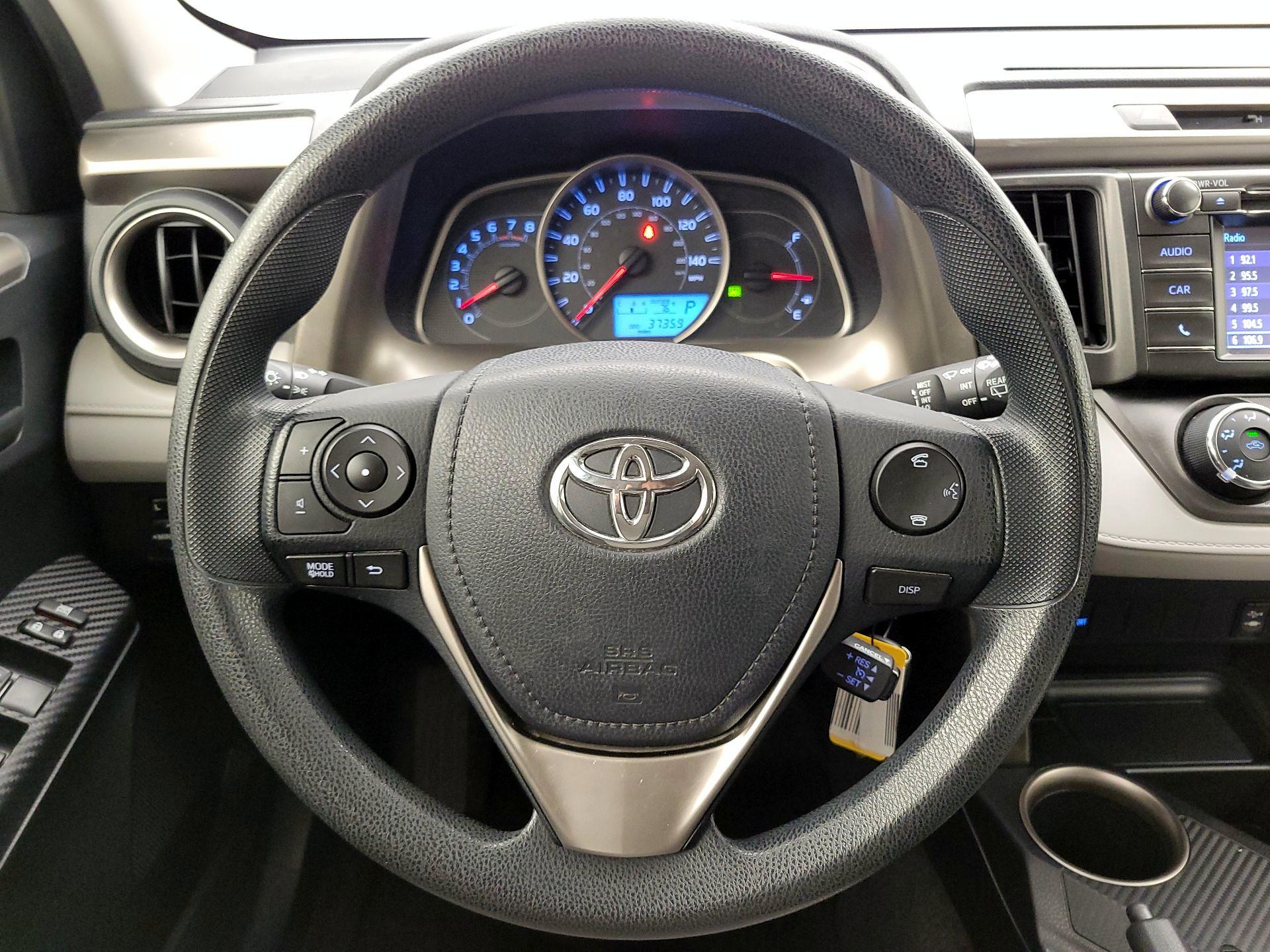 Thumbnail: 2015 Toyota RAV4 - 10