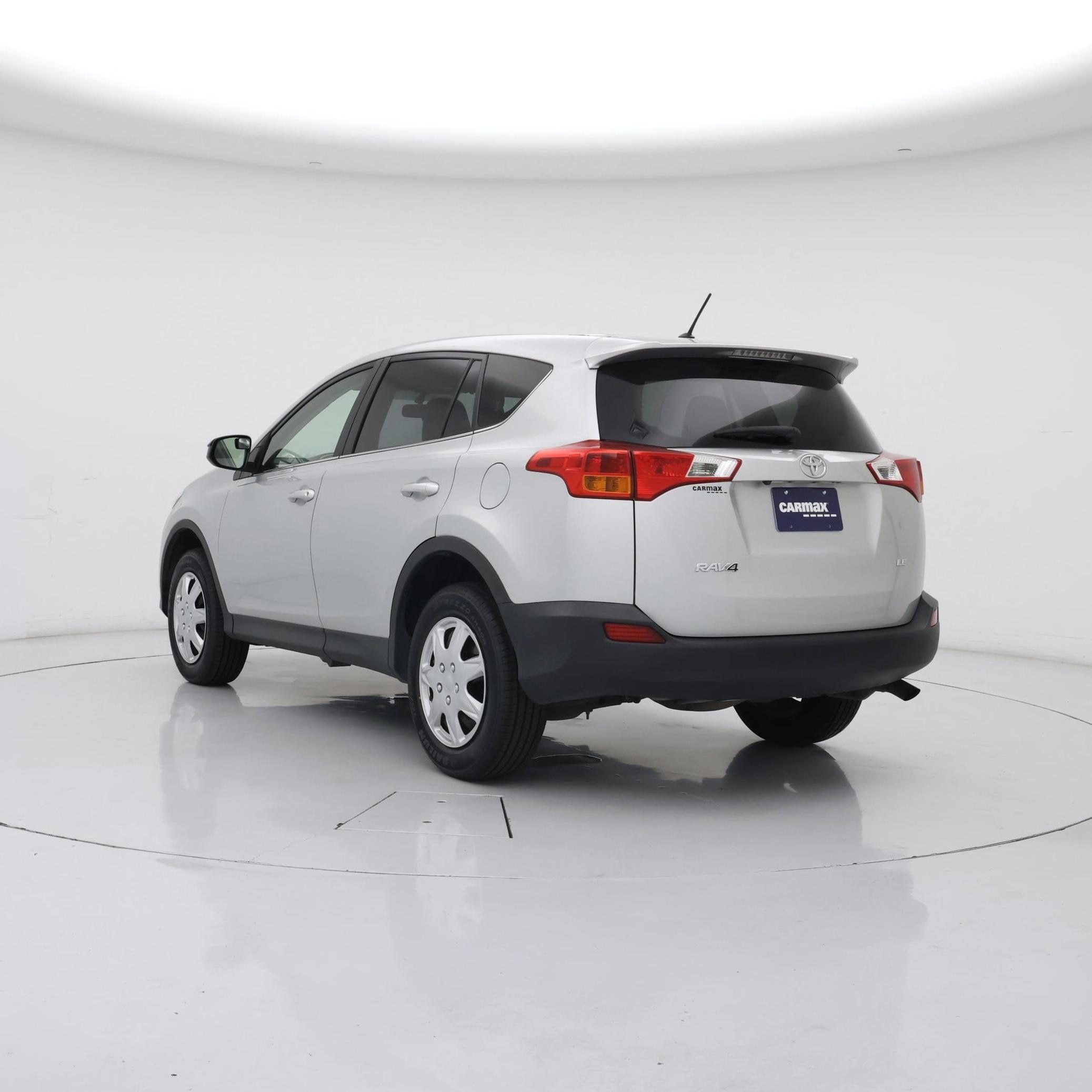 Thumbnail: 2015 Toyota RAV4 - 2