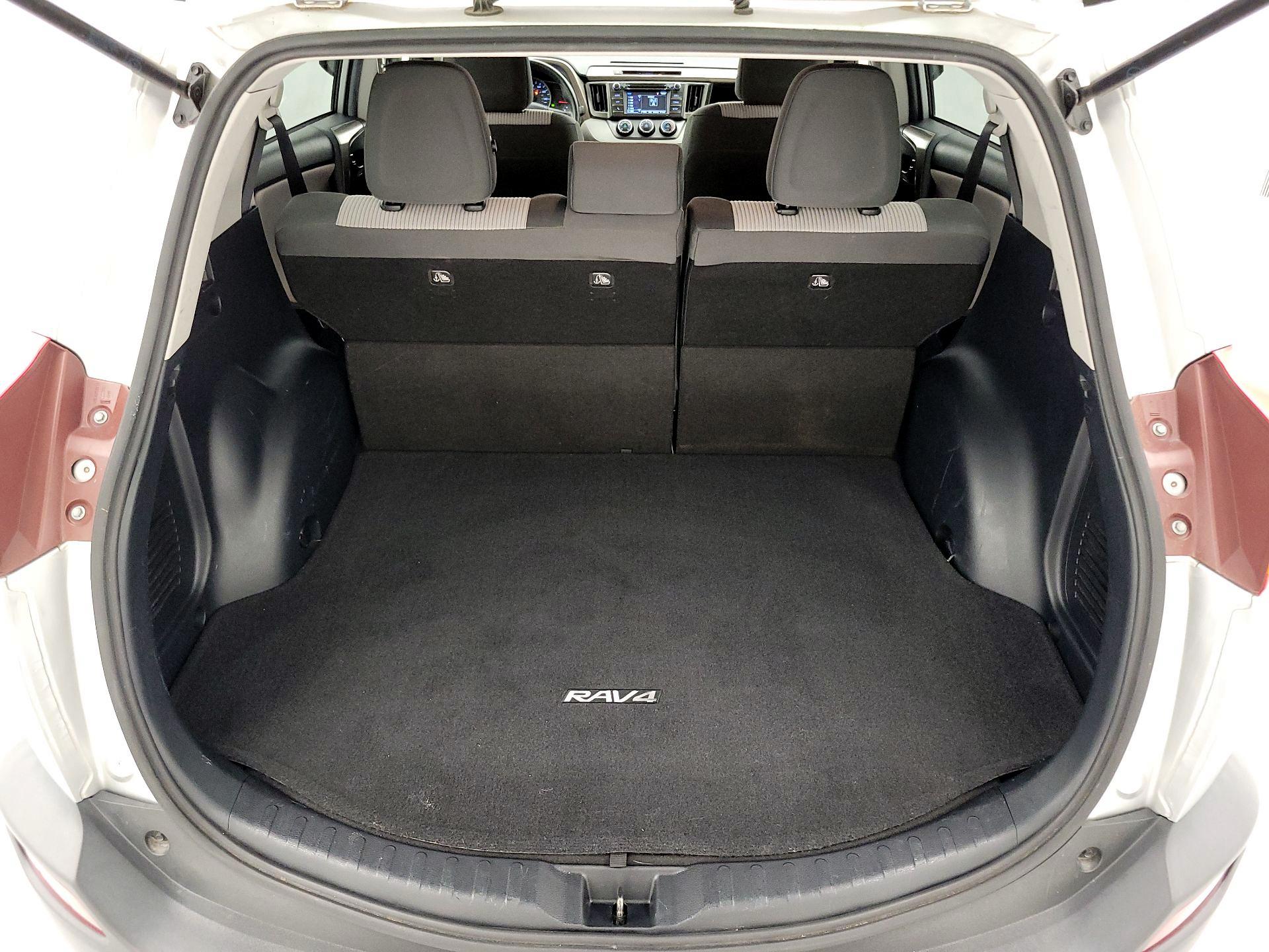 Thumbnail: 2015 Toyota RAV4 - 20