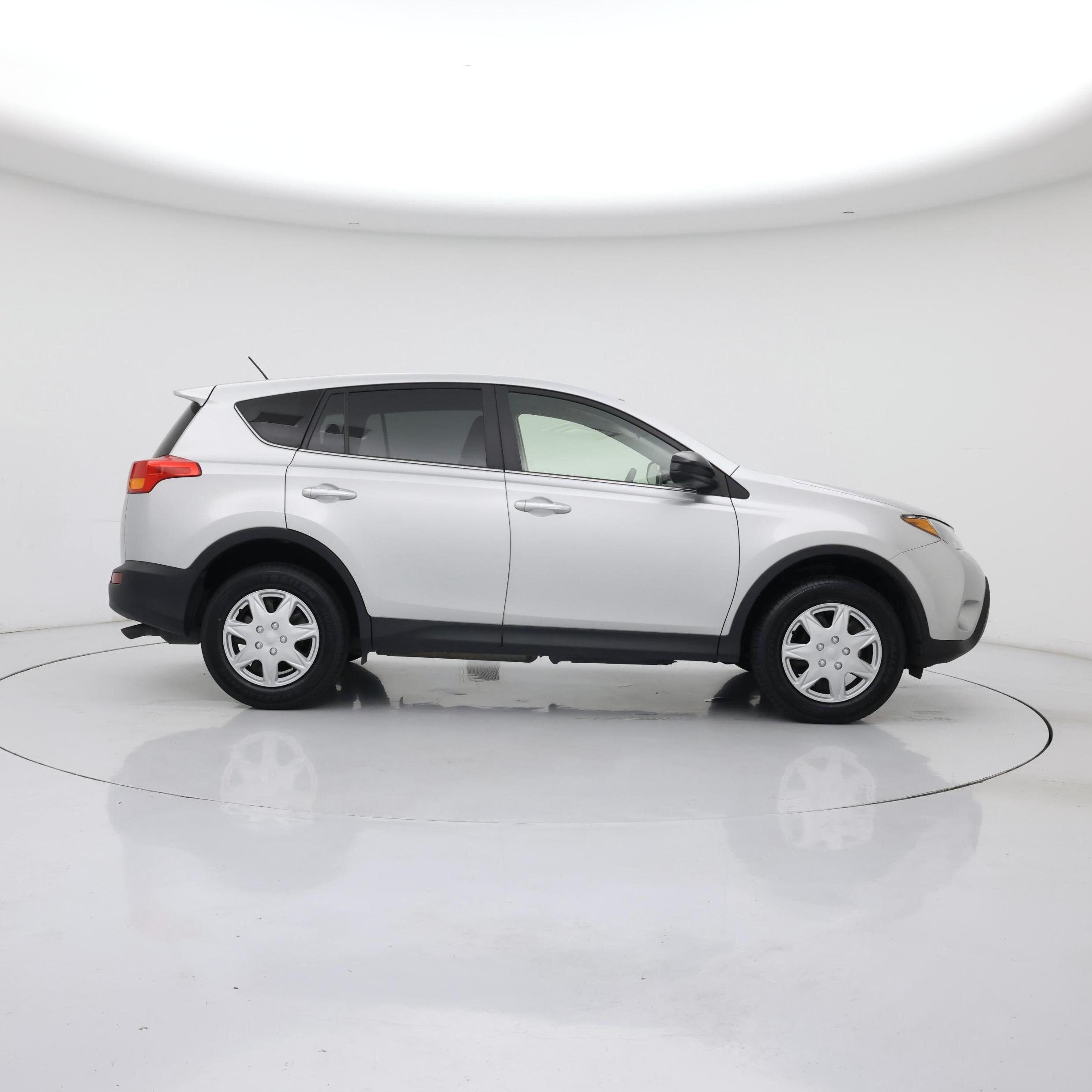 Thumbnail: 2015 Toyota RAV4 - 7