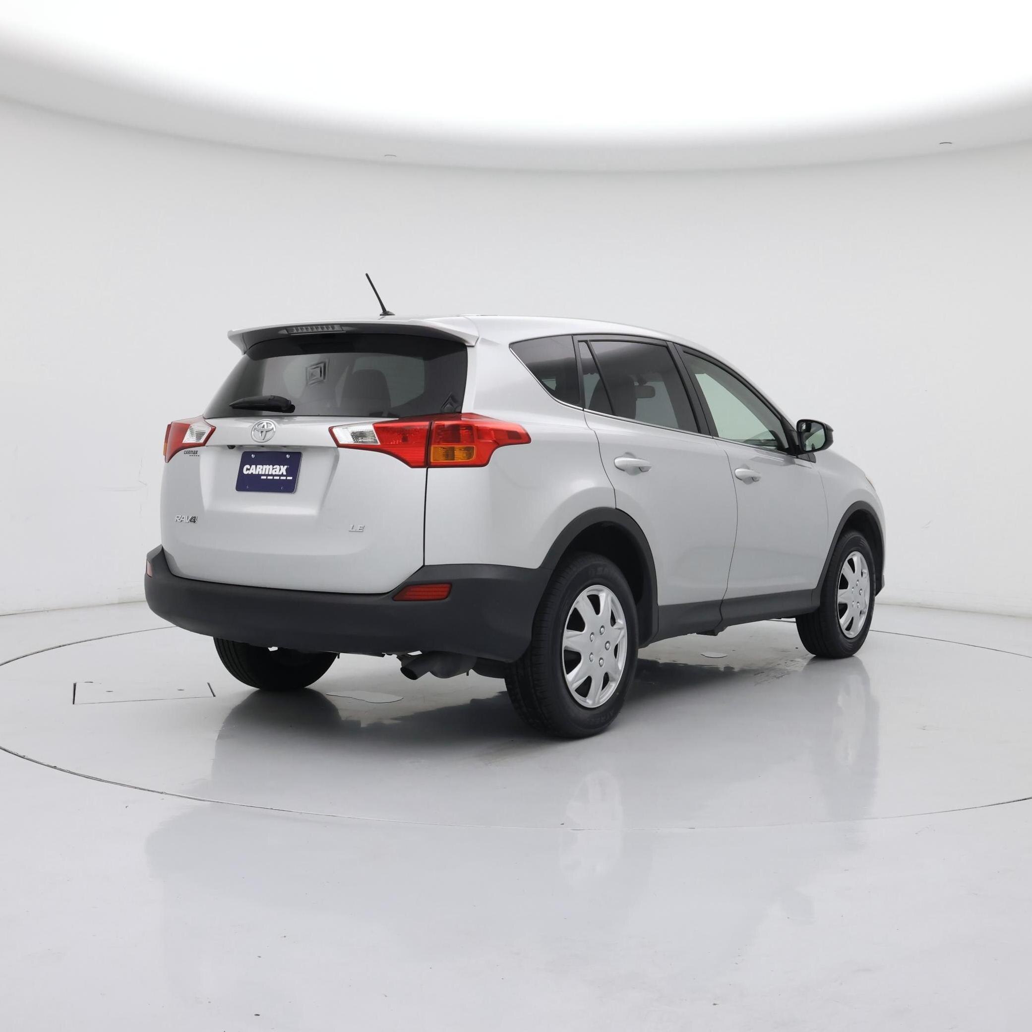 Thumbnail: 2015 Toyota RAV4 - 8