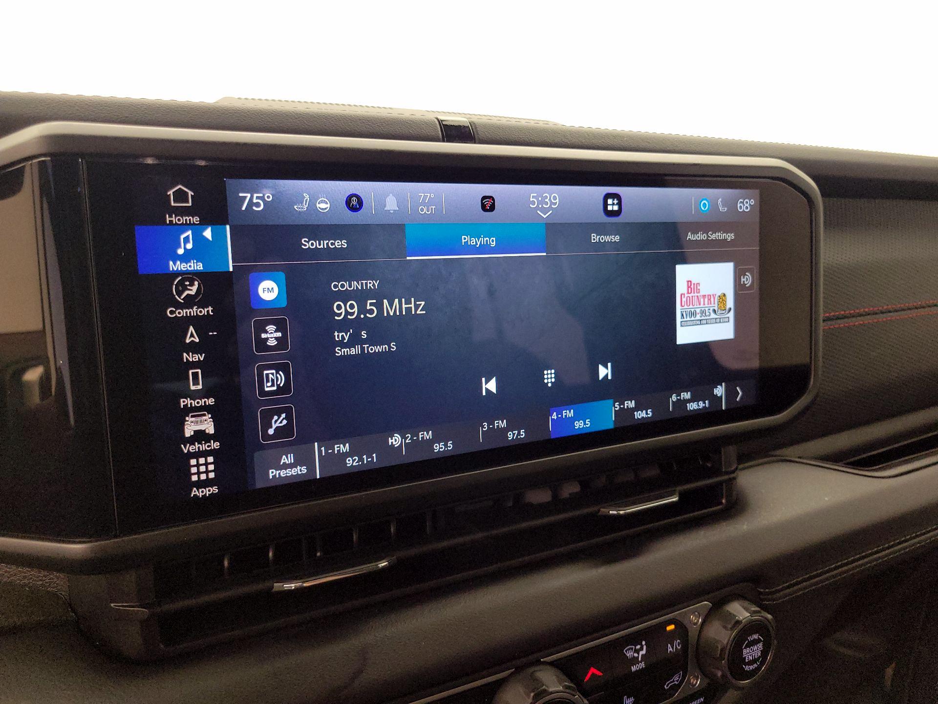 Thumbnail: 2024 Jeep Wrangler - 16