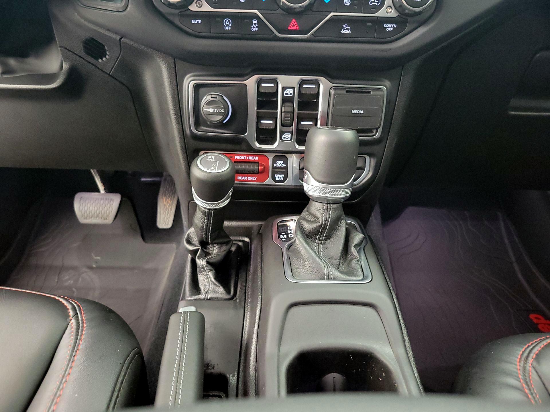 Thumbnail: 2024 Jeep Wrangler - 18