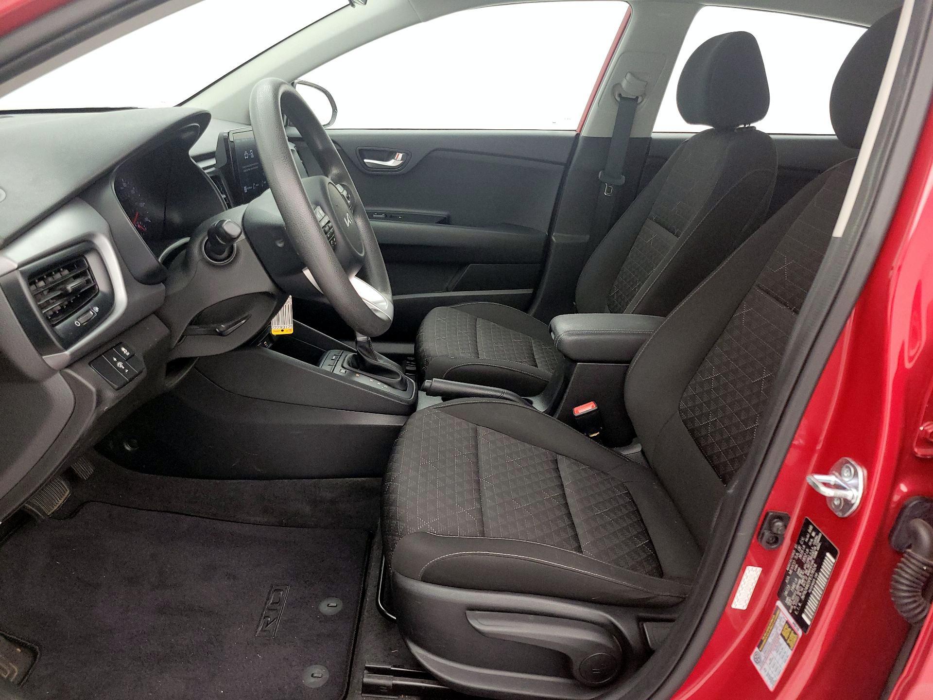 Thumbnail: 2023 Kia Rio - 11