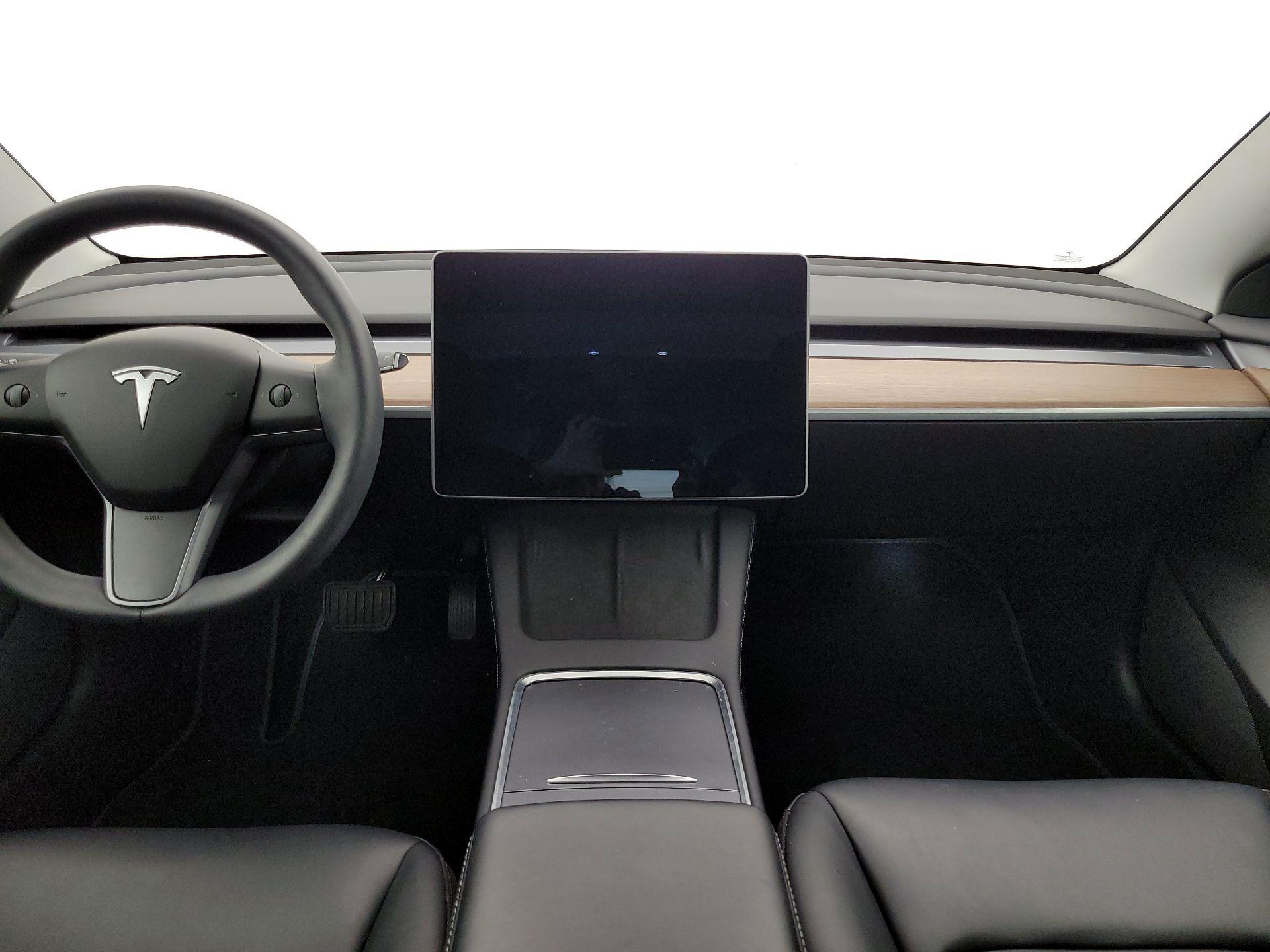 Thumbnail: 2021 Tesla Model 3 - 9